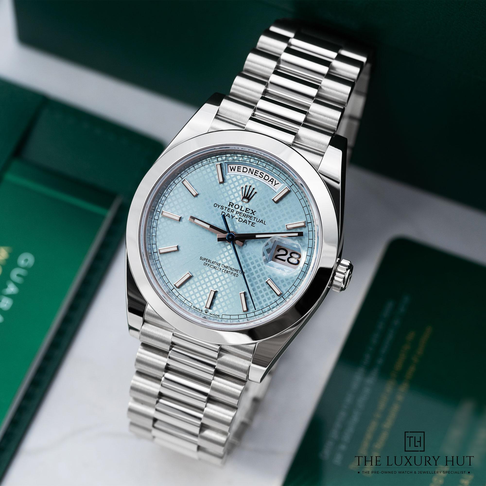 2025/07/Rolex_Day-Date_40_Platinum_Ice_Blue_Motif_Dial_LB657-b.jpg