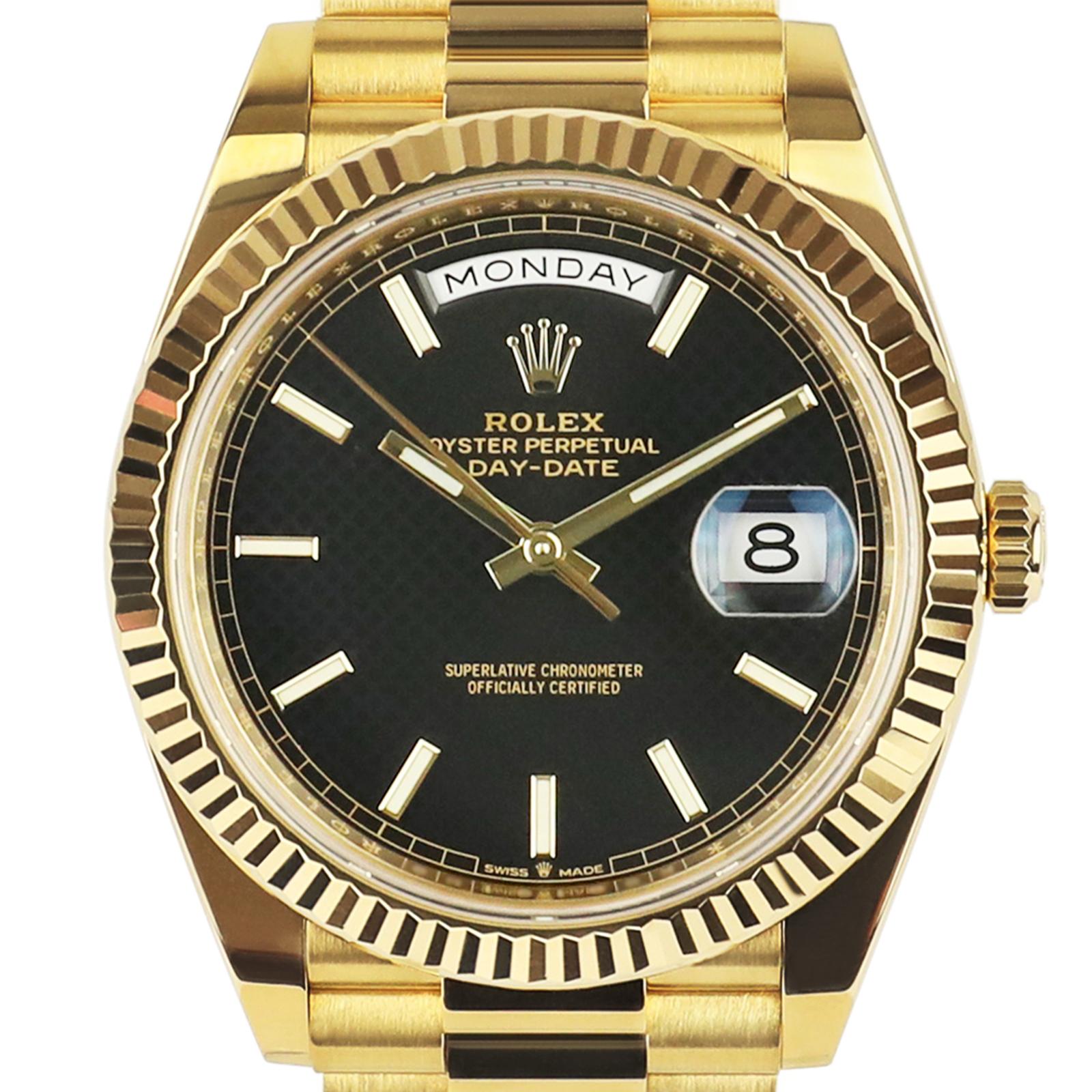 2025/07/Rolex_Day-Date_40_Yellow_Gold_Black_Motif_52036-crr.jpg