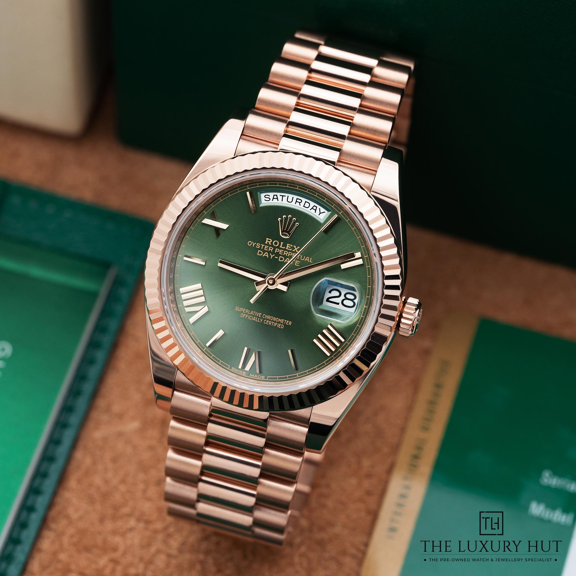 2025/07/Rolex_Day-Date_40mm_Gold_Green_Anniversary_LB655-b.jpg