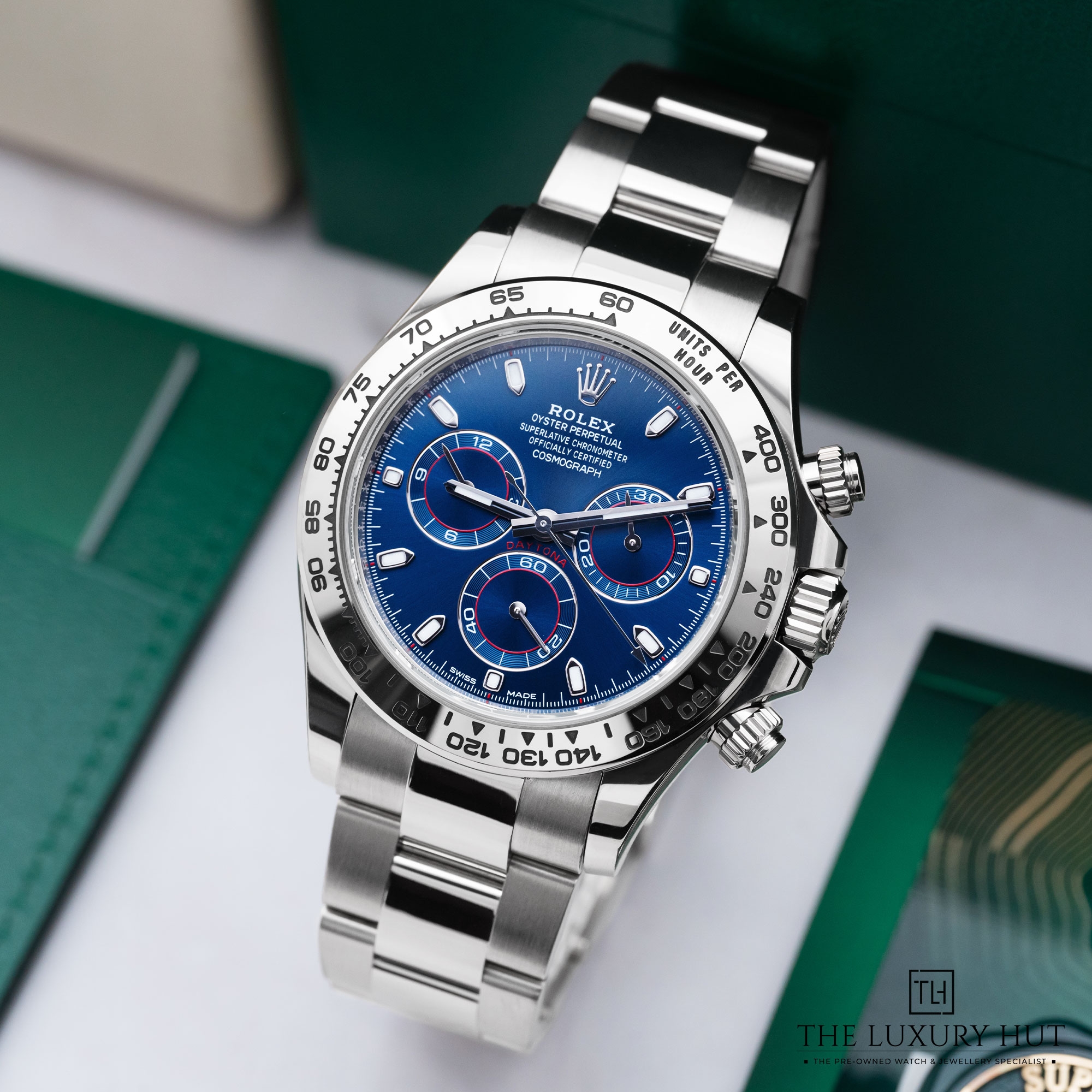 2025/07/Rolex_Daytona_White_Gold_40mm_Blue_51924-b.jpg