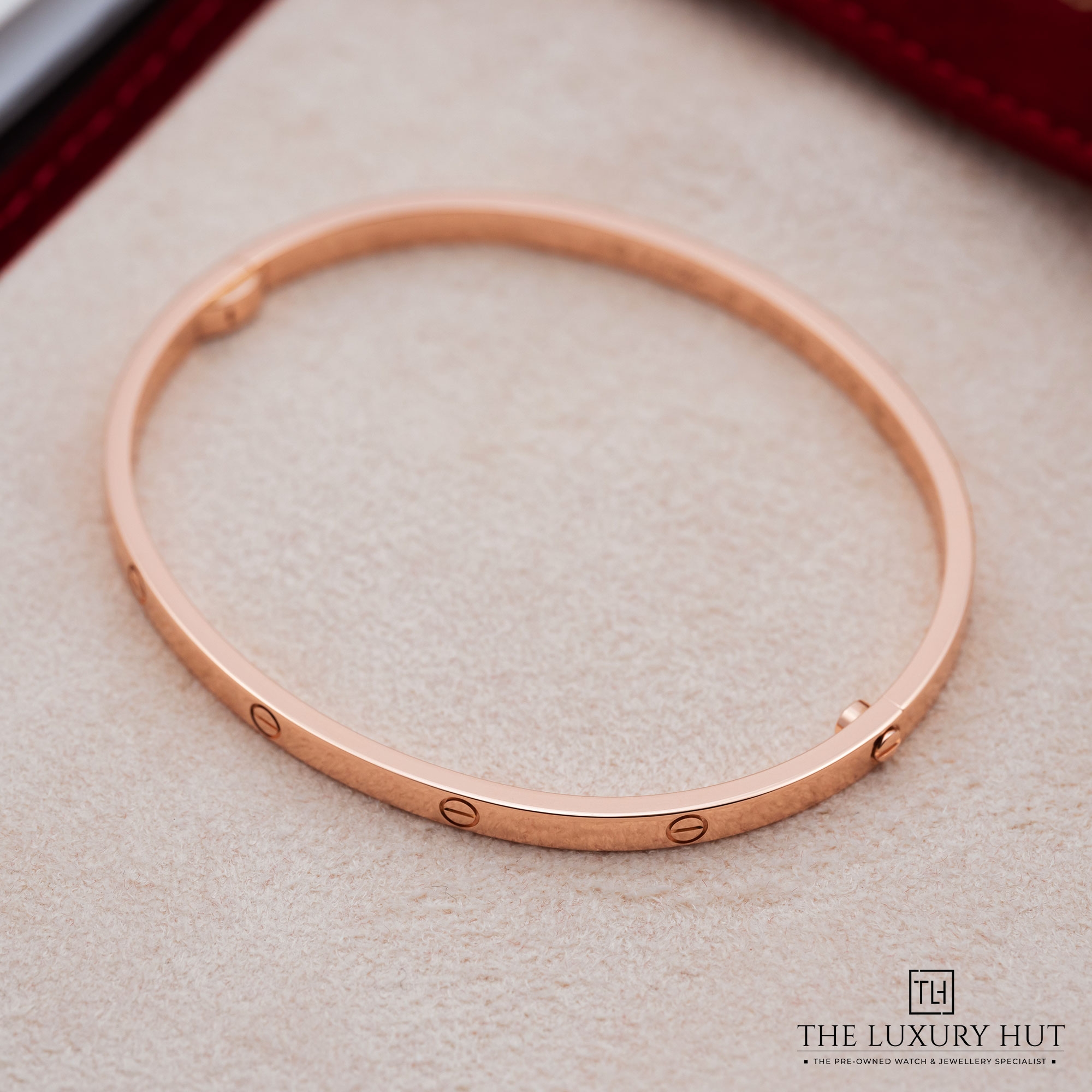 2025/08/Cartier_Rose_Gold_Small_Love_Bracelet_51908-b.jpg