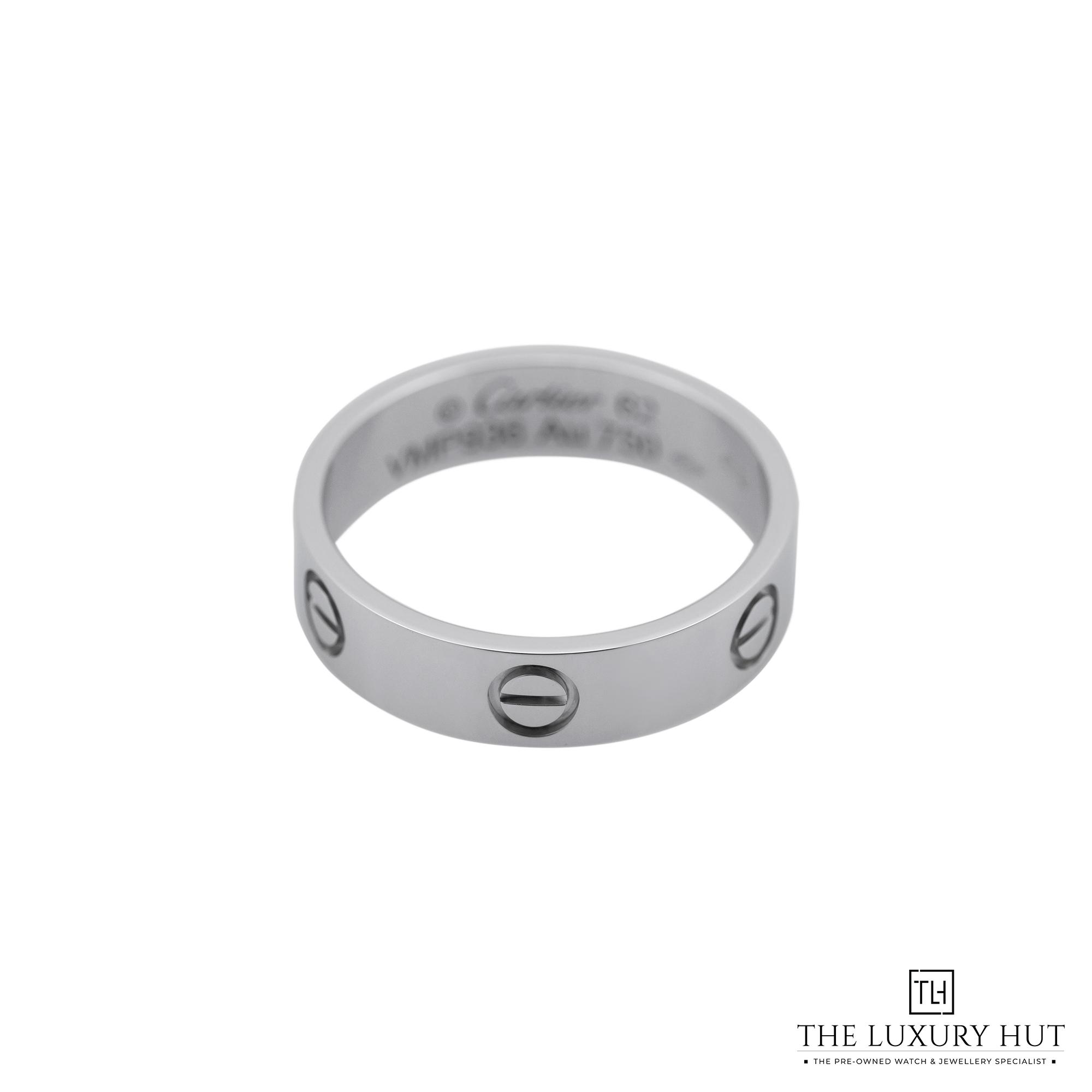2025/08/Cartier_White_Gold_Love_Ring_Small_62_52045-a.jpg
