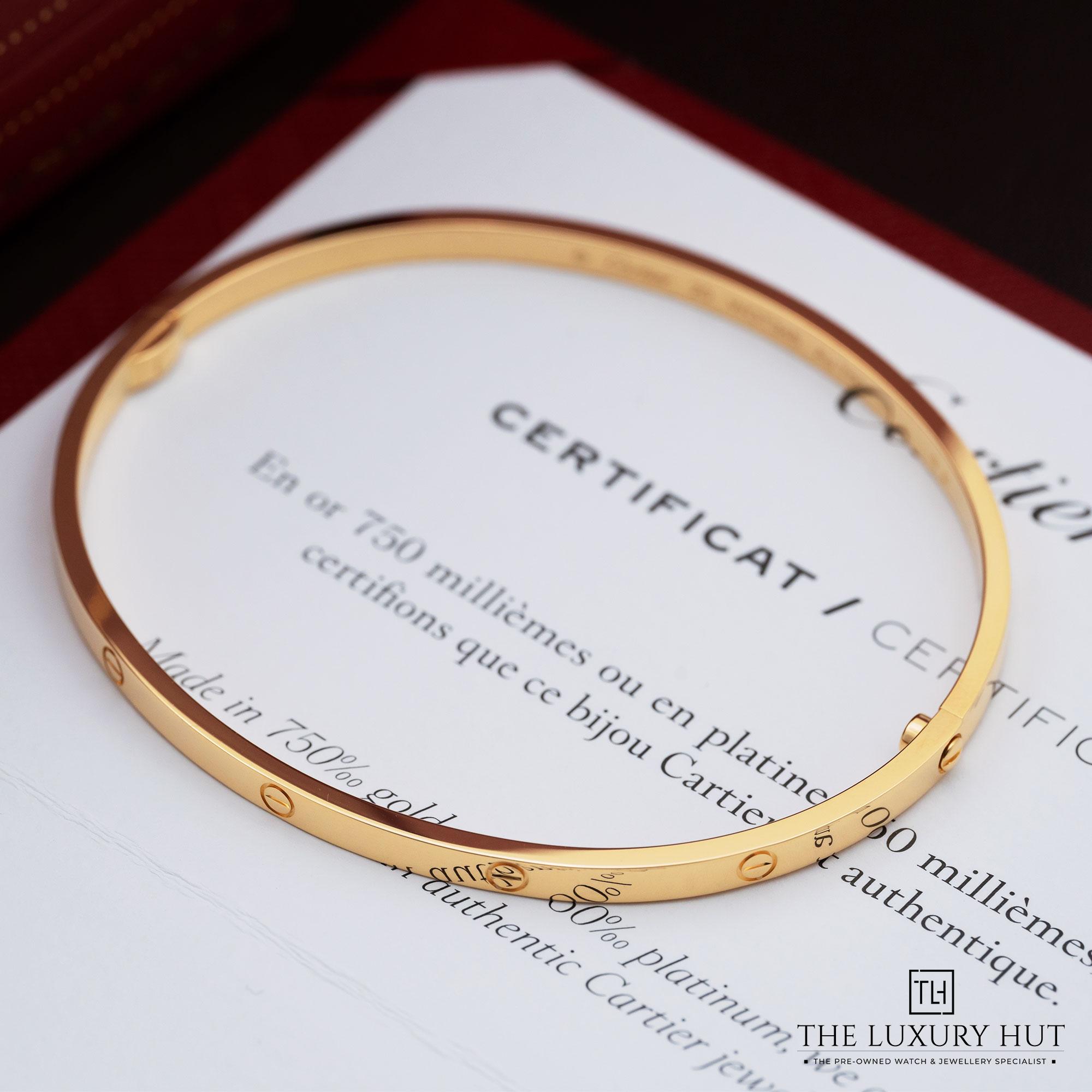 2025/08/Cartier_Yellow_Gold_LOVE_Bangle_Small_52069-d.jpg