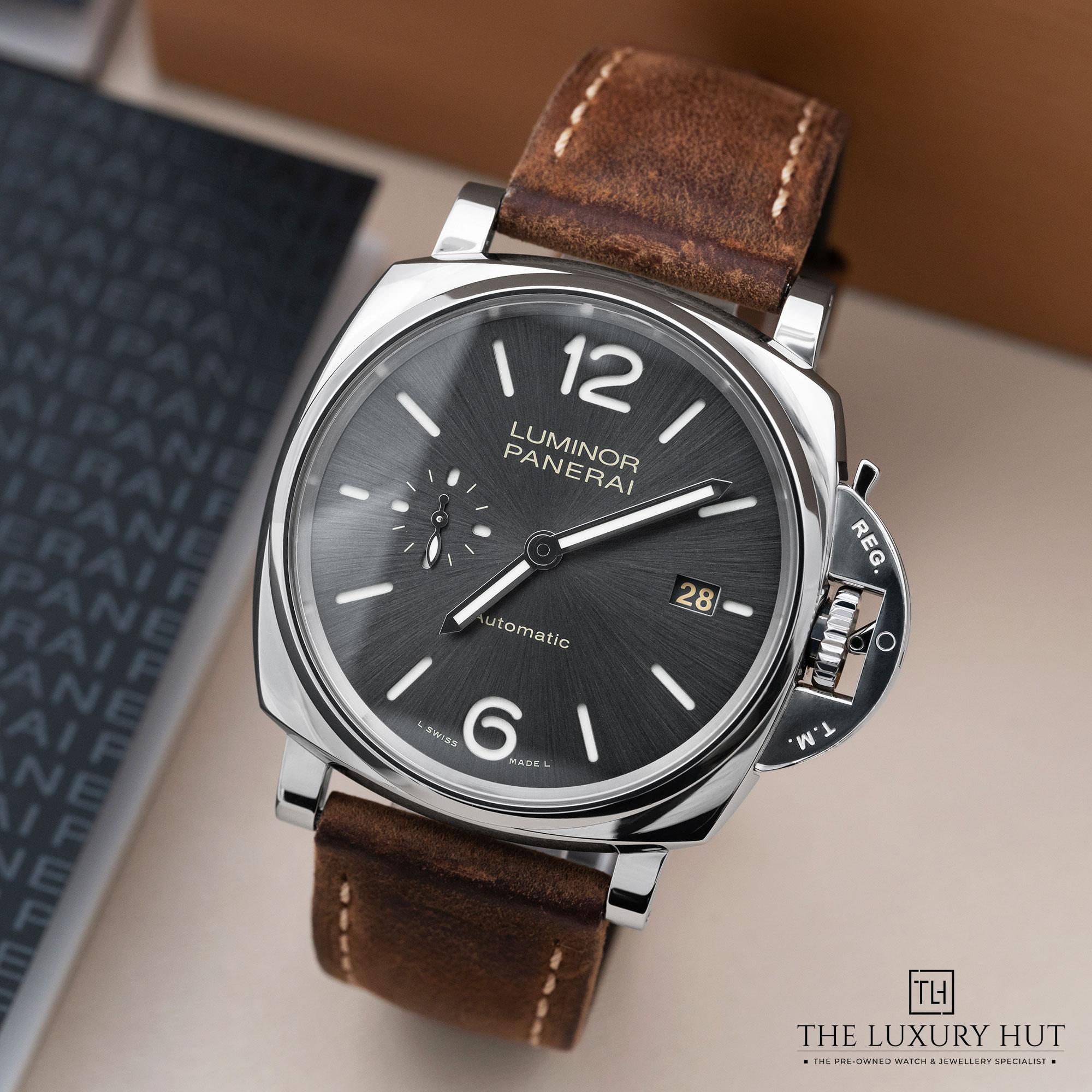2025/08/Panerai_Luminor_Due_3-Day_Power_Reserve_Grey_52055-b.jpg