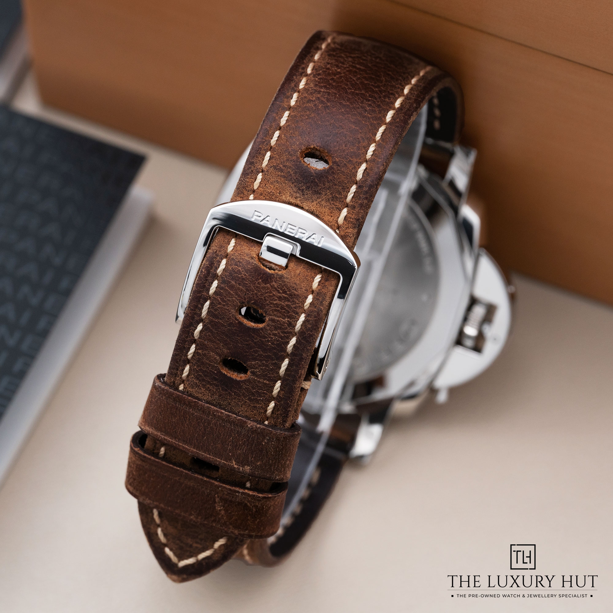 2025/08/Panerai_Luminor_Due_3-Day_Power_Reserve_Grey_52055-d.jpg