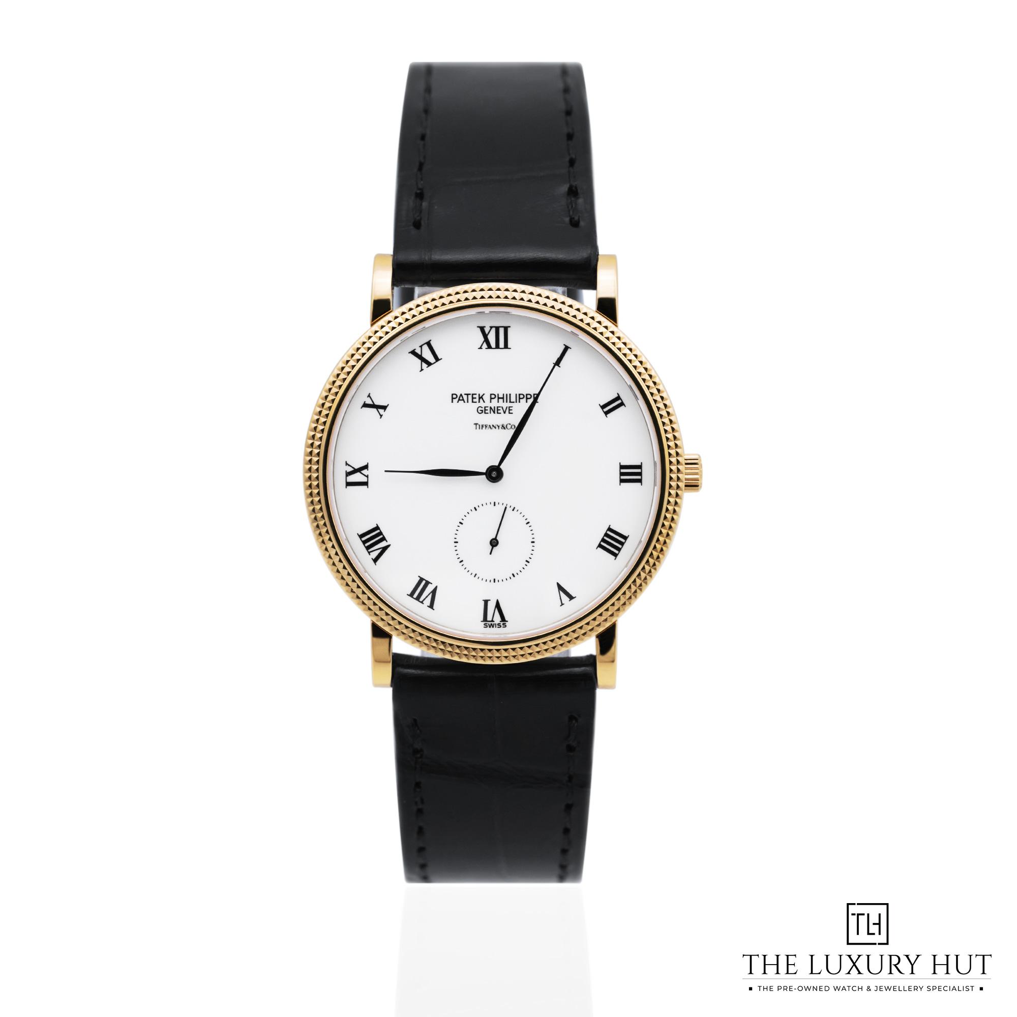 2025/08/Patek_Philippe_Calatrava_Yellow_Gold_White_51742-a.jpg