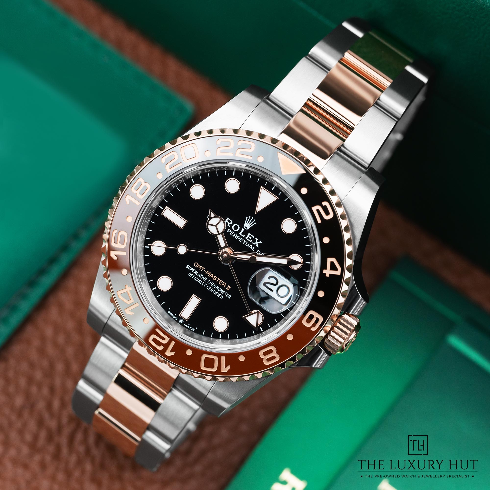 2025/08/Rolex_GMT-Master_II_ROOTBEER_Bi-Metal_Black_52122b.jpg