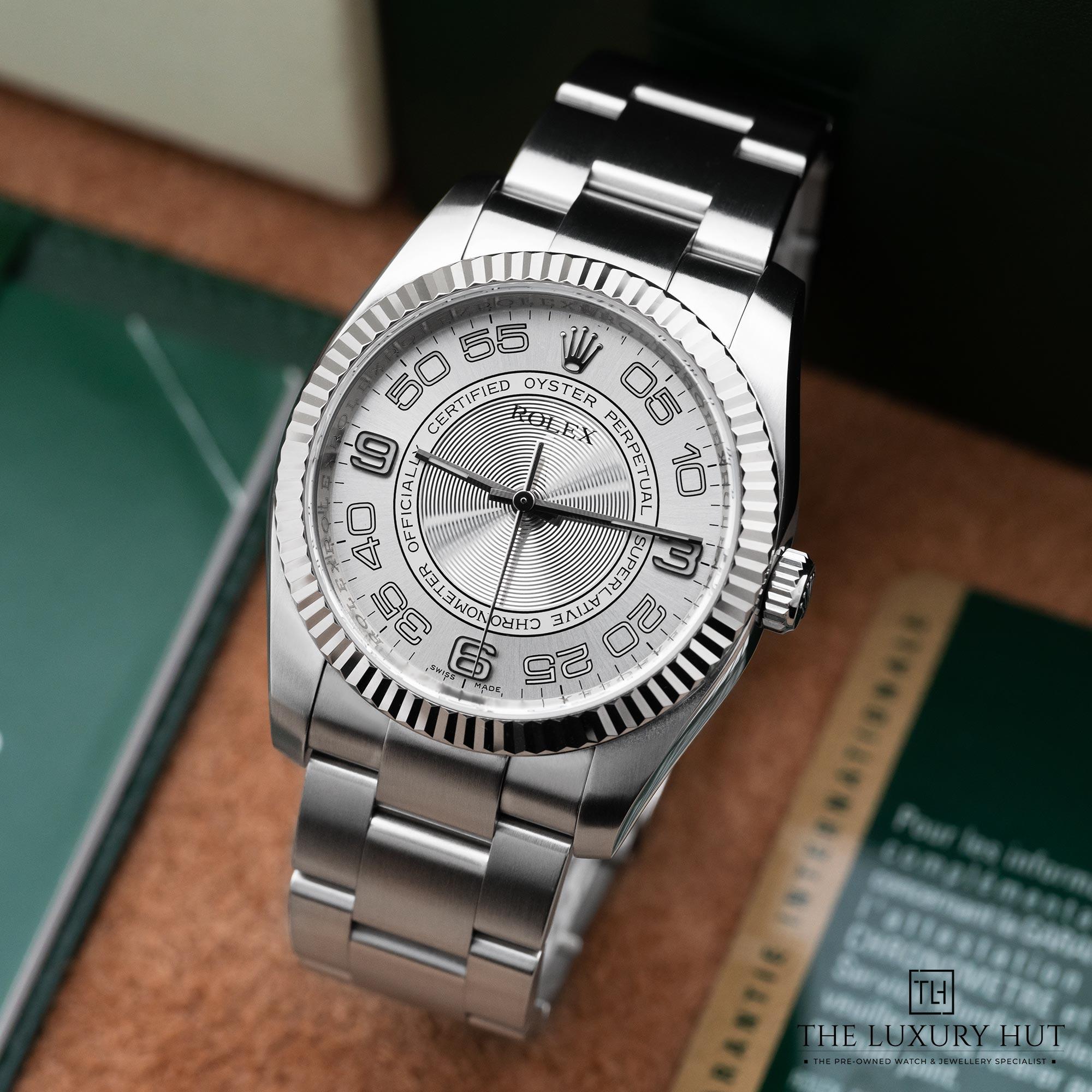 2025/08/Rolex_Oyster_Perpetual_36_Silver_Arabic_52098-b.jpg