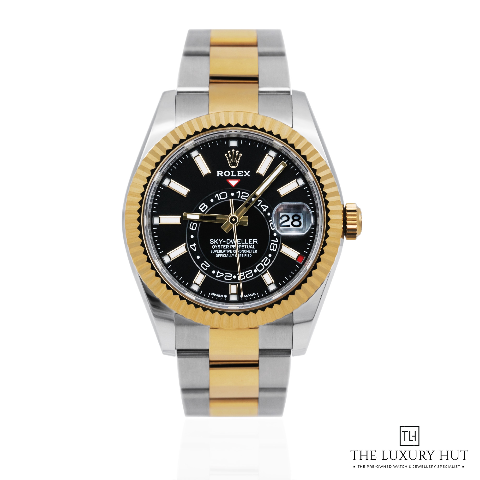 2025/08/Rolex_Sky-Dweller_Bi-Metal_42mm_Black_Dial_52104-a.jpg