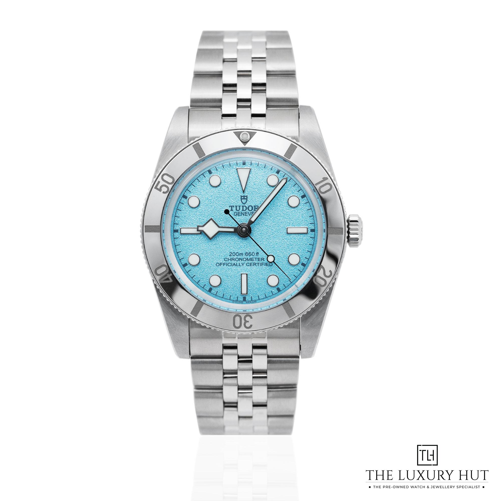 2025/08/Tudor_Black_Bay_54_Steel_Lagoon_Blue_52089-a.jpg