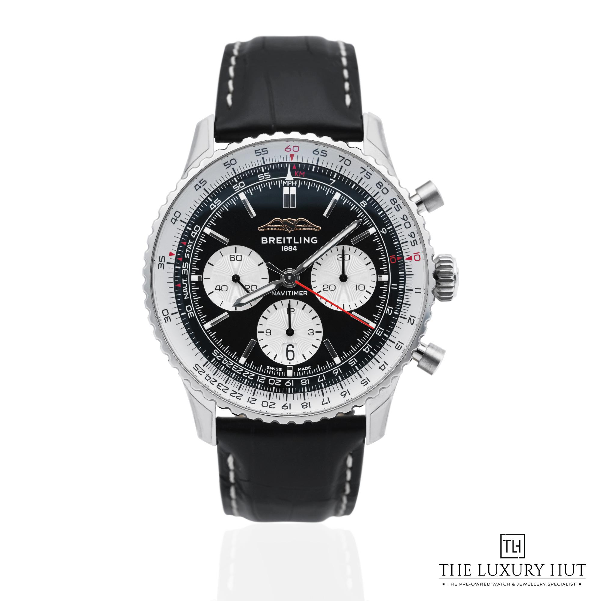 2025/09/Breitling_Navitimer_B01_Chronograph_Steel_Black_52204-a.jpg