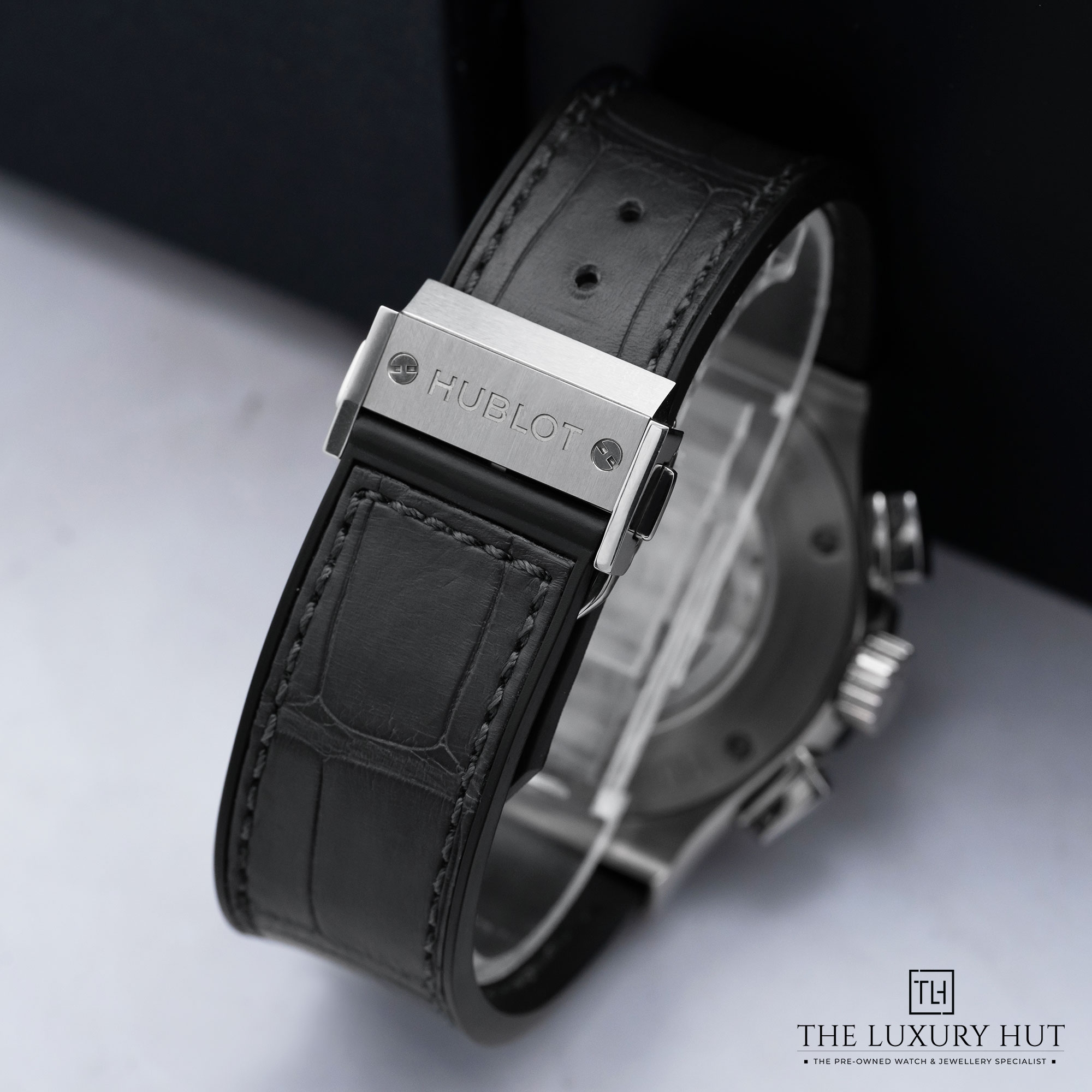 2025/09/Hublot_Classic_Fusion_Racing_Grey_Titanium_52151-d.jpg
