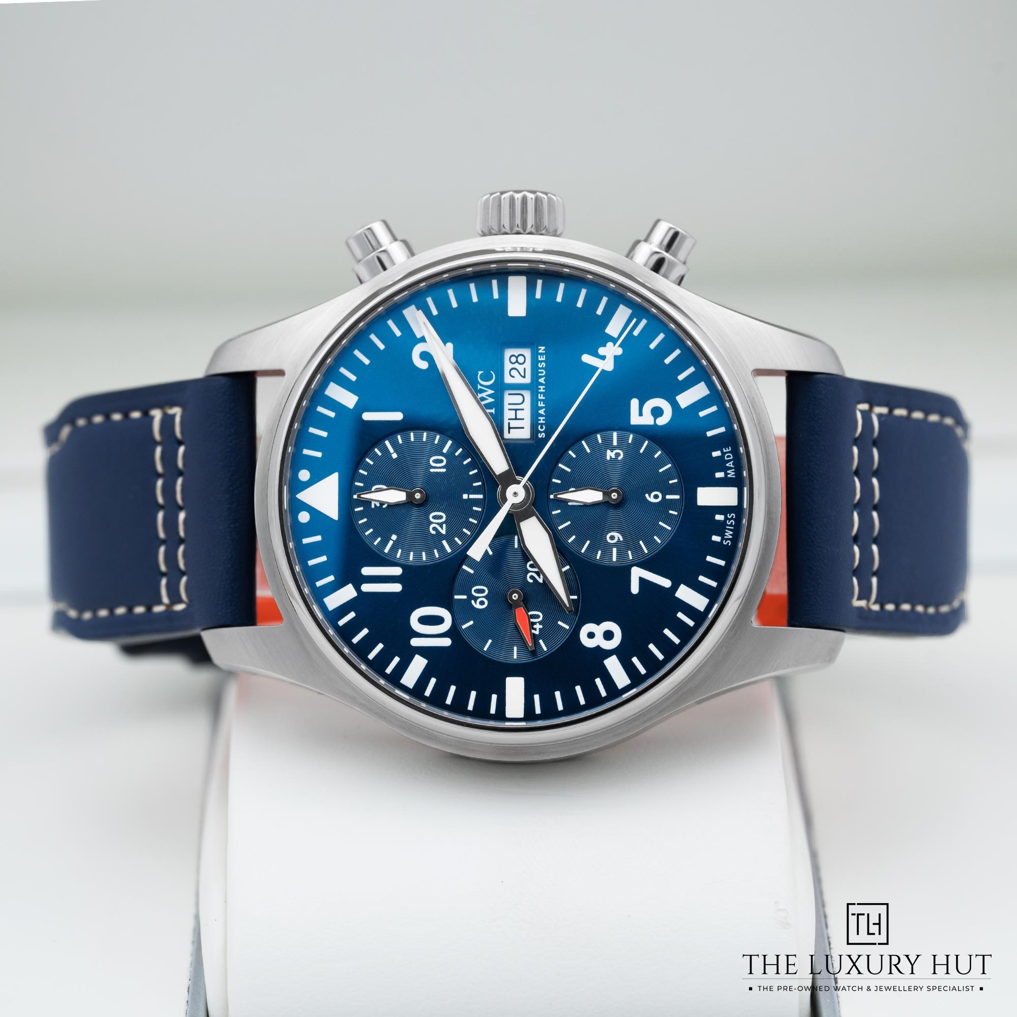 2025/09/IWC_Pilot_Chronograph_Le-Petit-Prince_Steel_Blue_52130-b.jpg