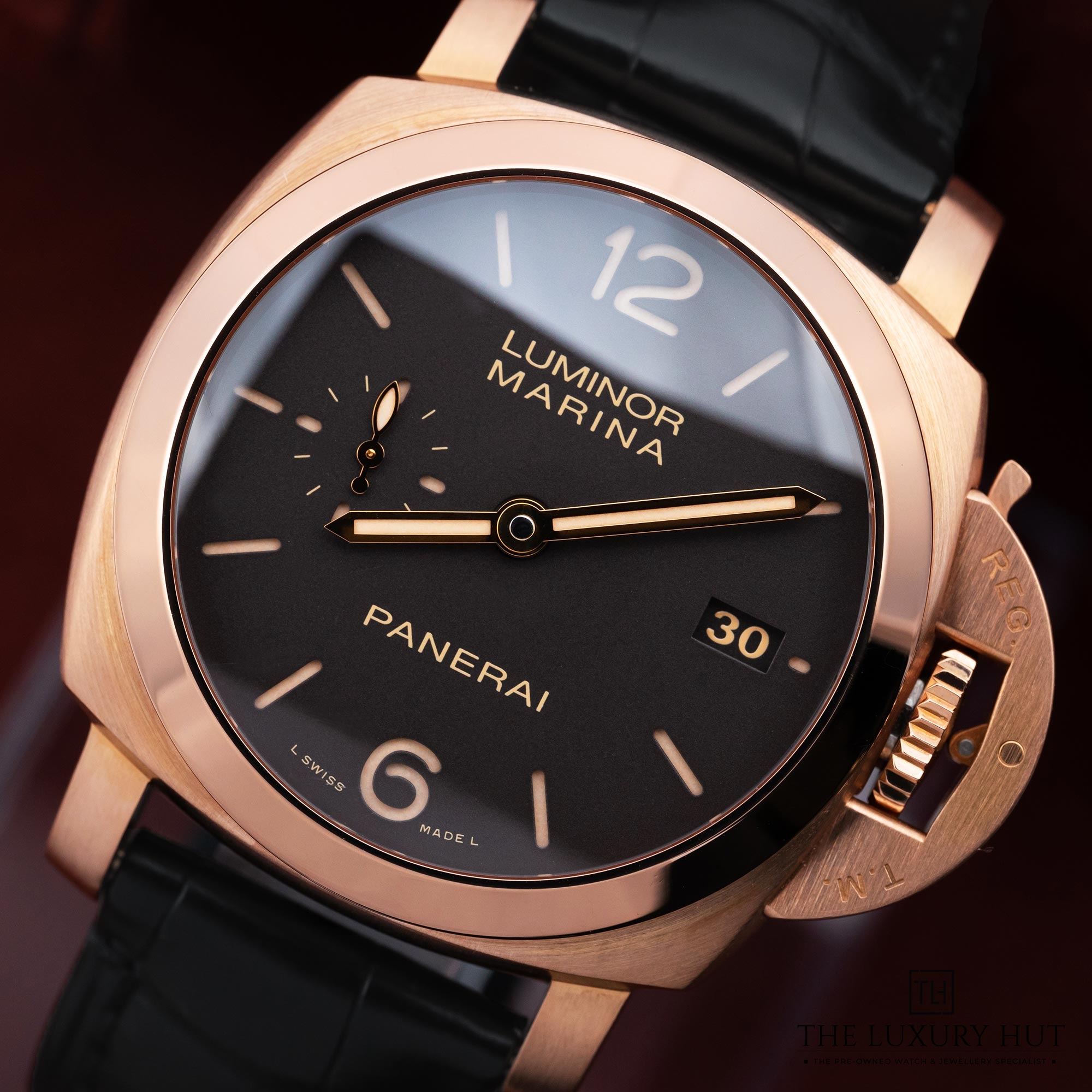 2025/09/Panerai_Luminor_Marina_1950_Rose_Gold_Brown_52073-e.jpg