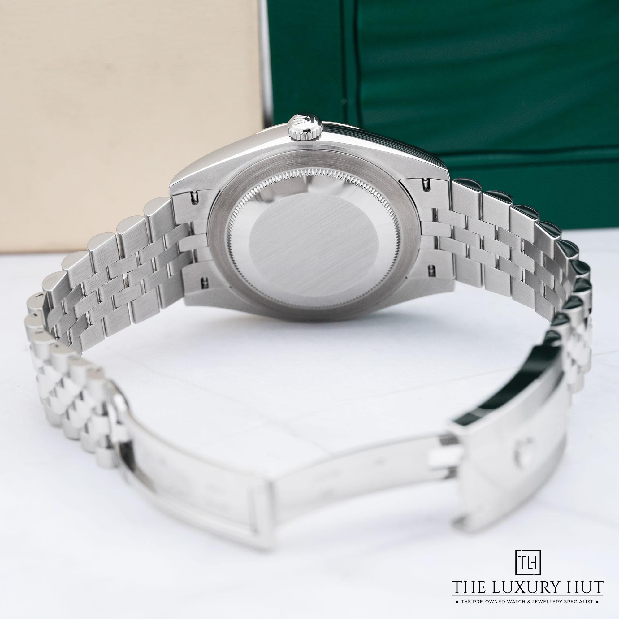 2025/09/Rolex_Datejust_41mm_Steel_White_Gold_Blue_52187-c.jpg