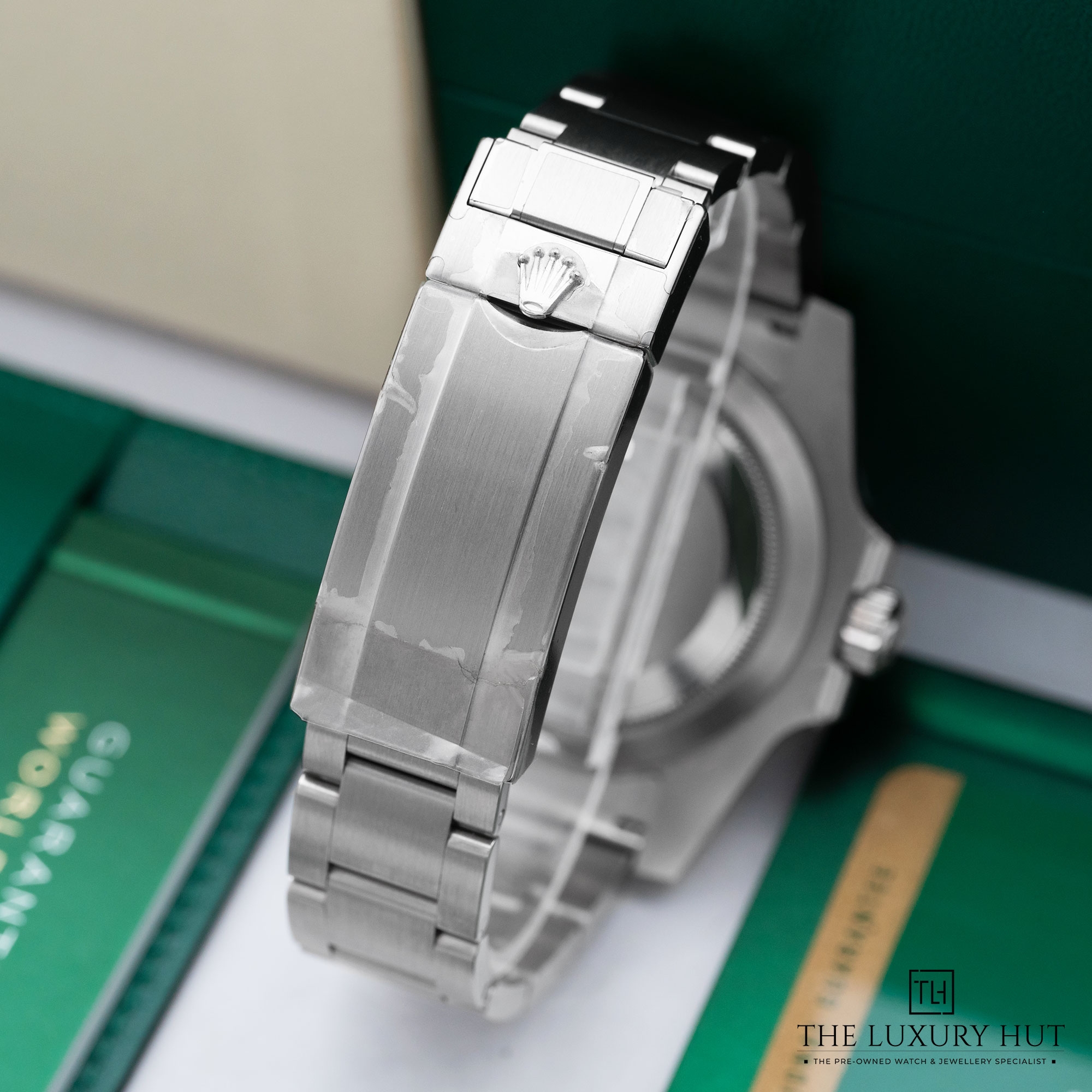 2025/09/Rolex_Submariner_No-Date_Steel_40mm_Black_52184-d.jpg