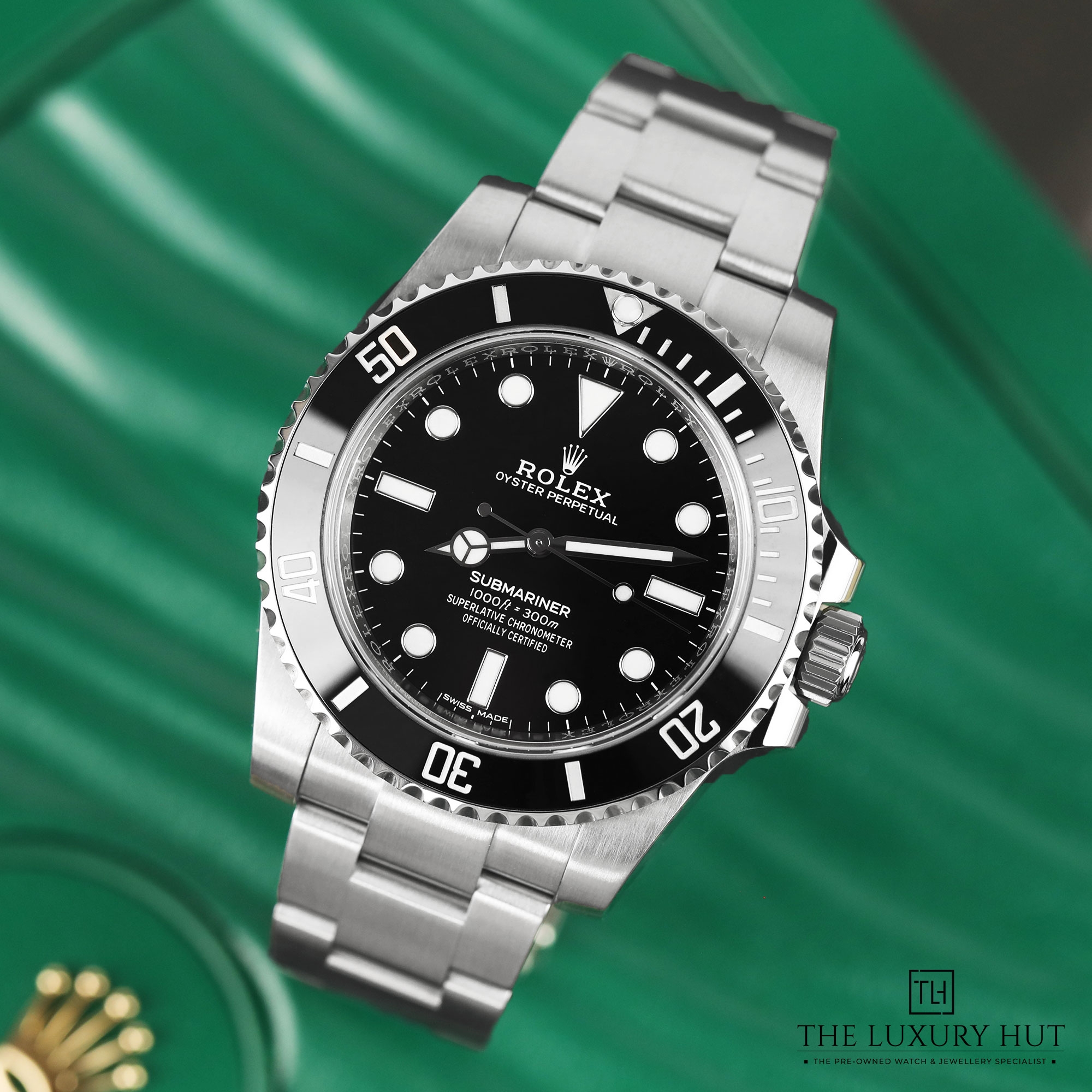 2025/09/Rolex_Submariner_No-Date_Steel_Black_Dial_52039-b.jpg