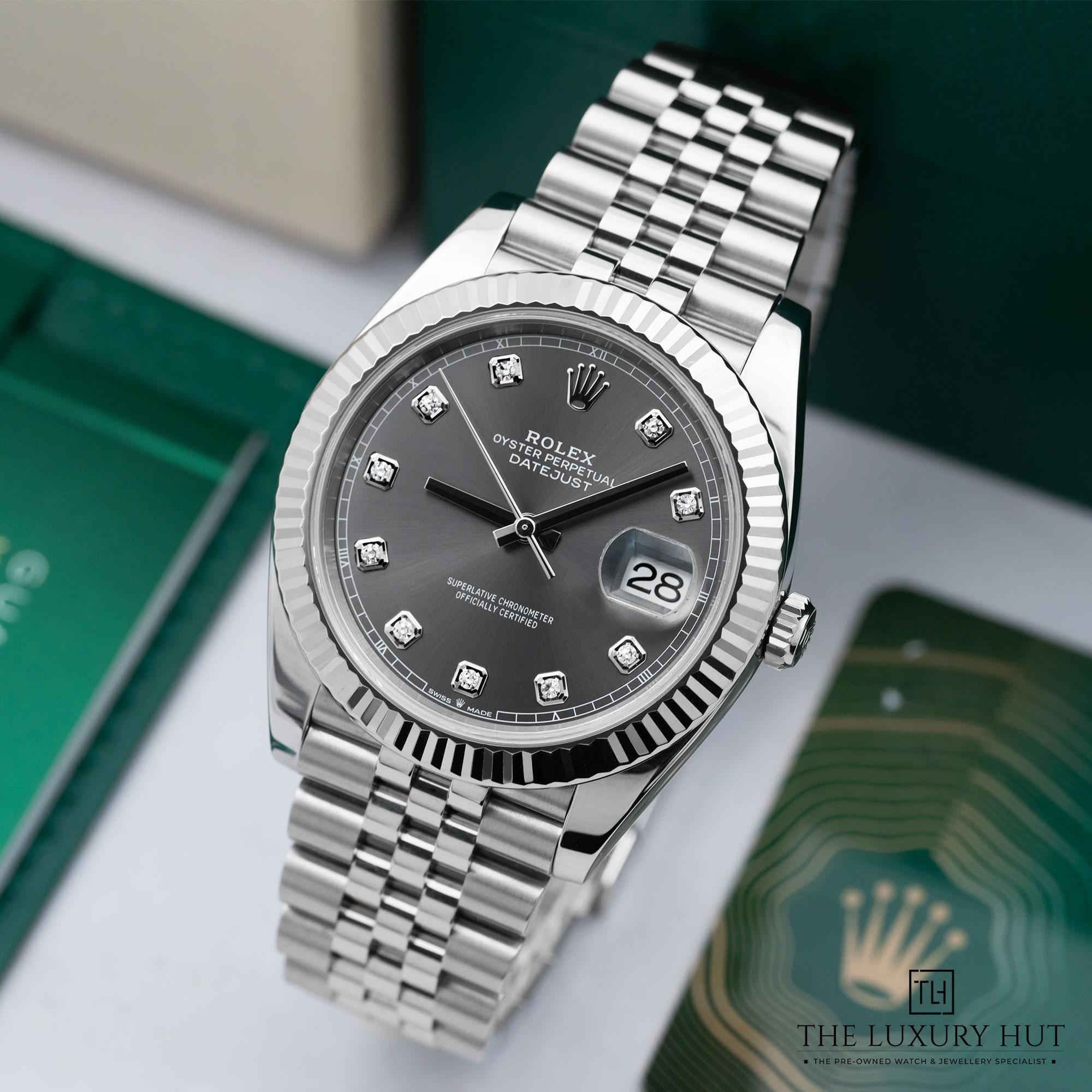 2025/10/20ef63e5-dccd-4213-8f0d-c32db9a54431Rolex_Datejust_41mm_Rhodium_Diamond_Dial_52275-b.jpg