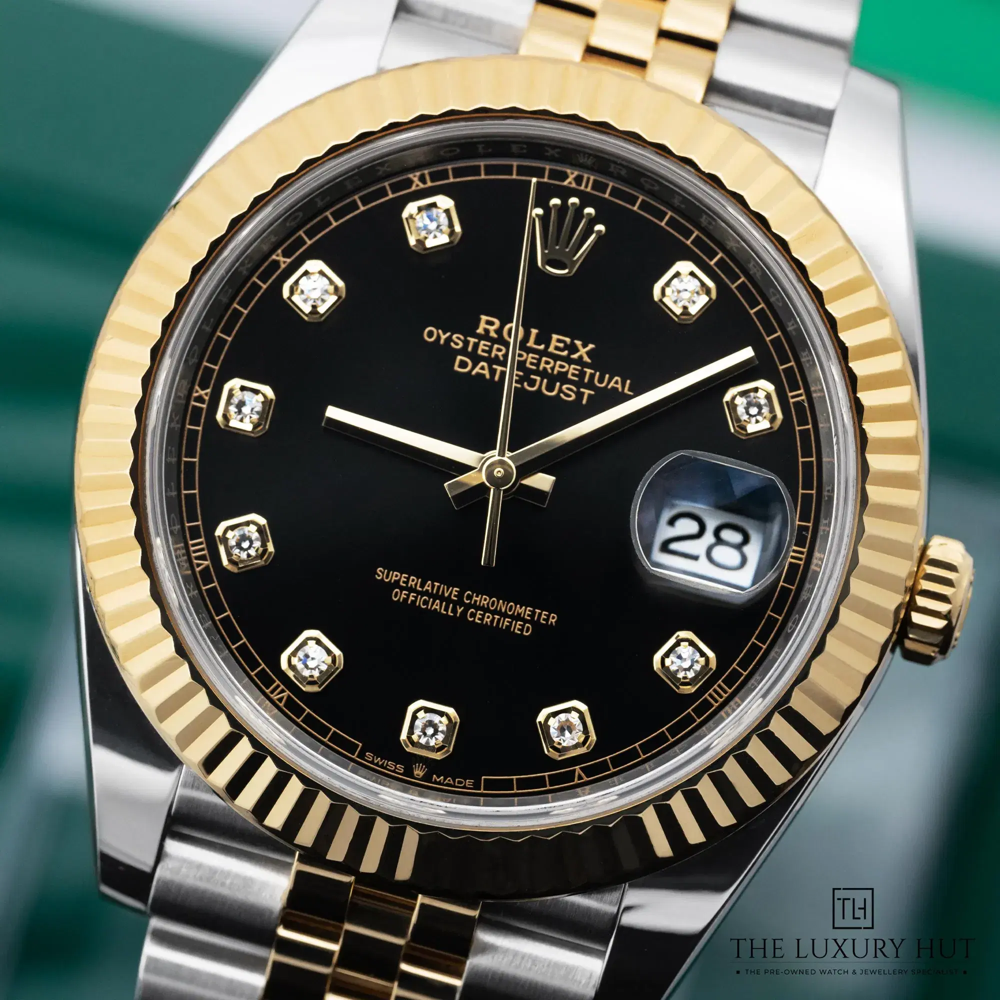 2025/10/2a31e108-7d0f-40e6-8ab7-2bb3b523ddd1Rolex_Datejust_41mm_Bi-Metal_Black_Diamond__Update_52075-e.webp