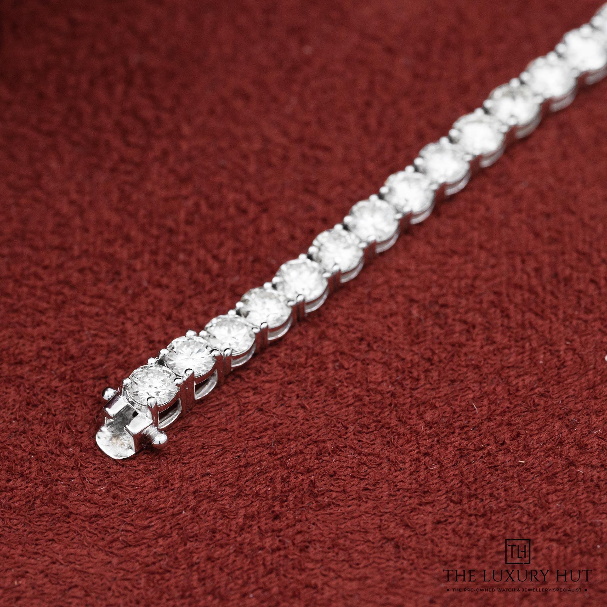 2025/10/596bc376-2b7e-4f27-bb78-dea6007f1be618ct_White_Gold_13.5ct_Diamond_Tennis_Bracelet_52288-b.jpg