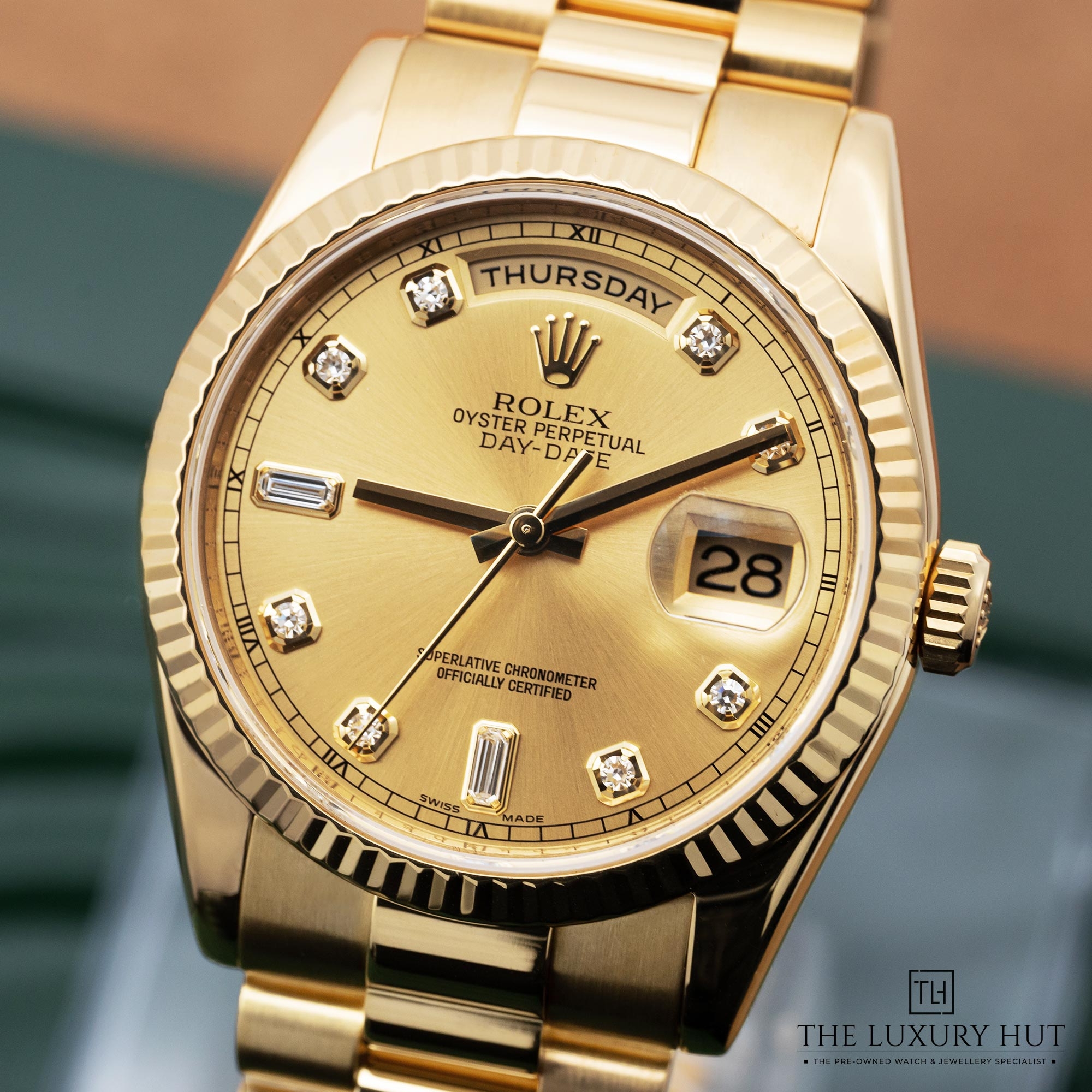 2025/10/77c4028e-07b1-48c1-b734-4fae39e12383Rolex-Day-Date-36-18ct-Yellow-Gold-Champagne-Diamond-52210-e.jpg