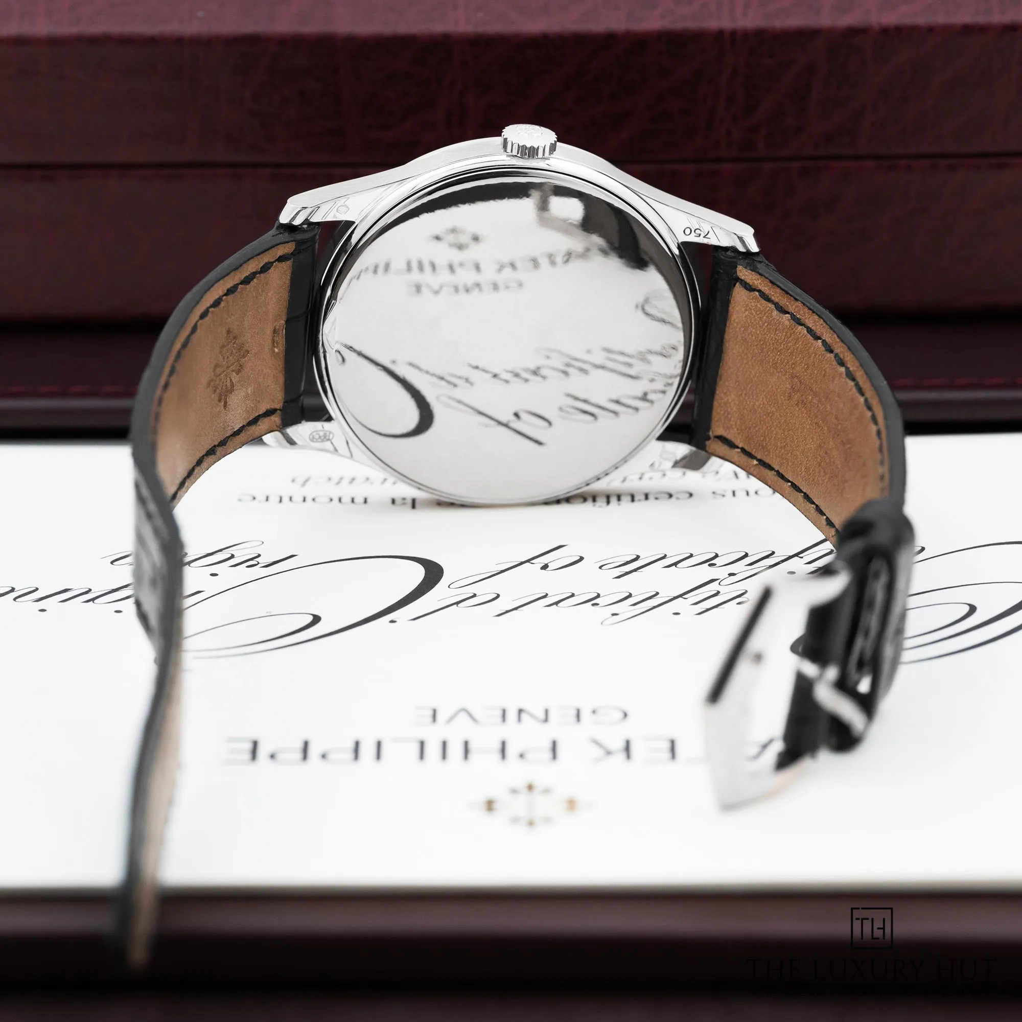 2025/10/8c4b368f-9350-49b8-befa-809bccd1a53bPatek_Philippe_Calatrava_White_Gold_Silver-Dial_Update_51914-d.webp