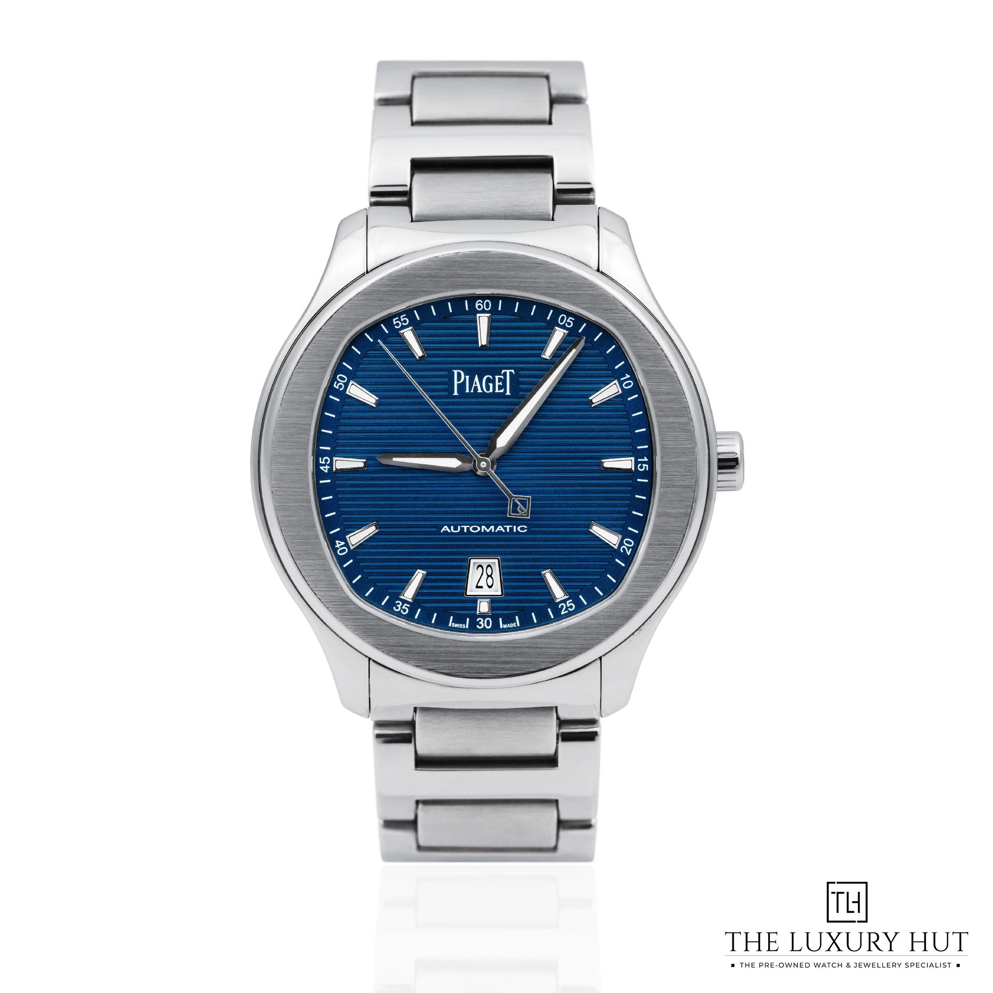 2025/10/9e3718e2-ec56-45b0-b7e7-eb55924bd80fPiaget_Polo_Date_Steel_Blue_Horizontal_Guilloché_52259-a.jpg