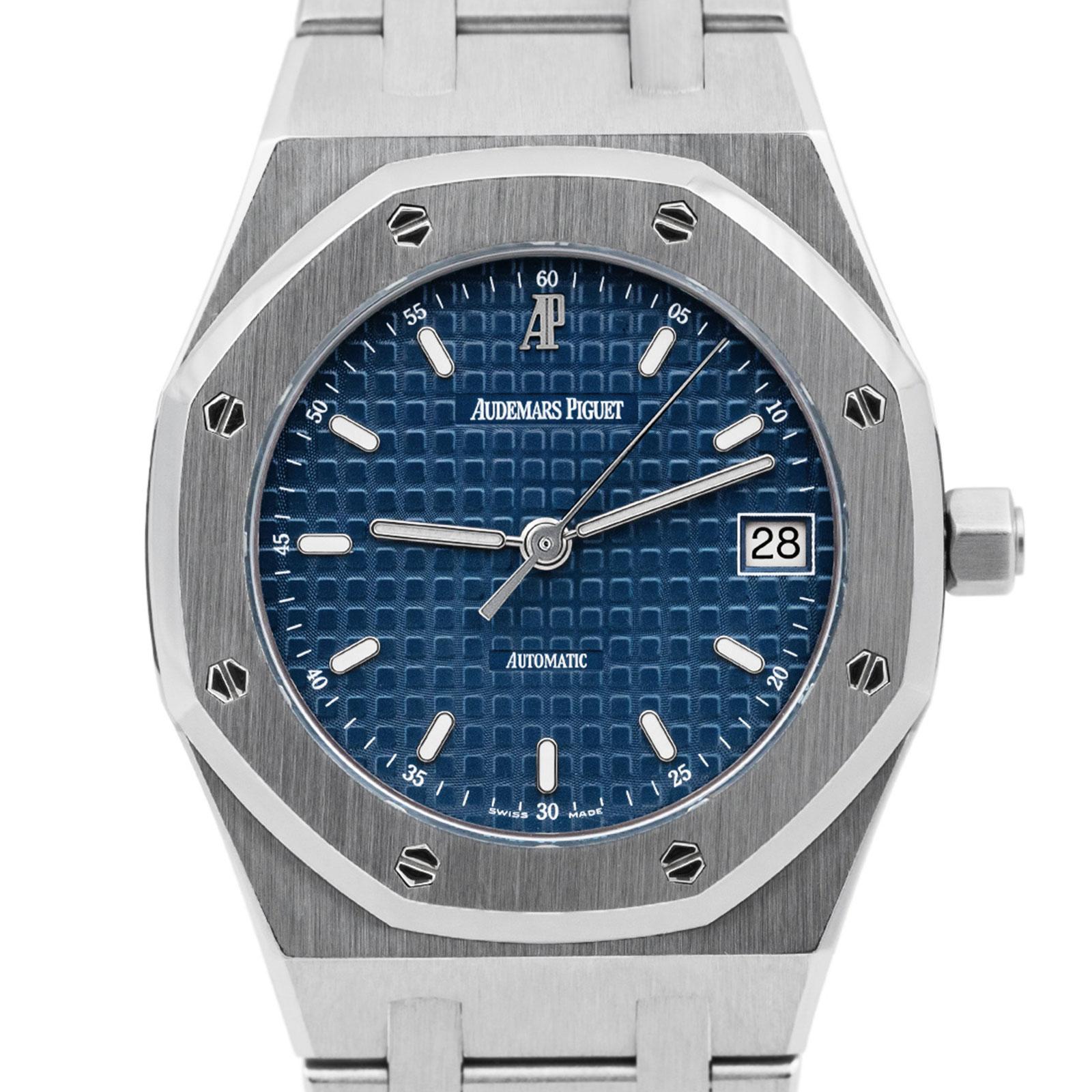 2025/10/Audemars_Piguet_Royal_Oak_Steel_36mm_Blue_51210-cr.jpg