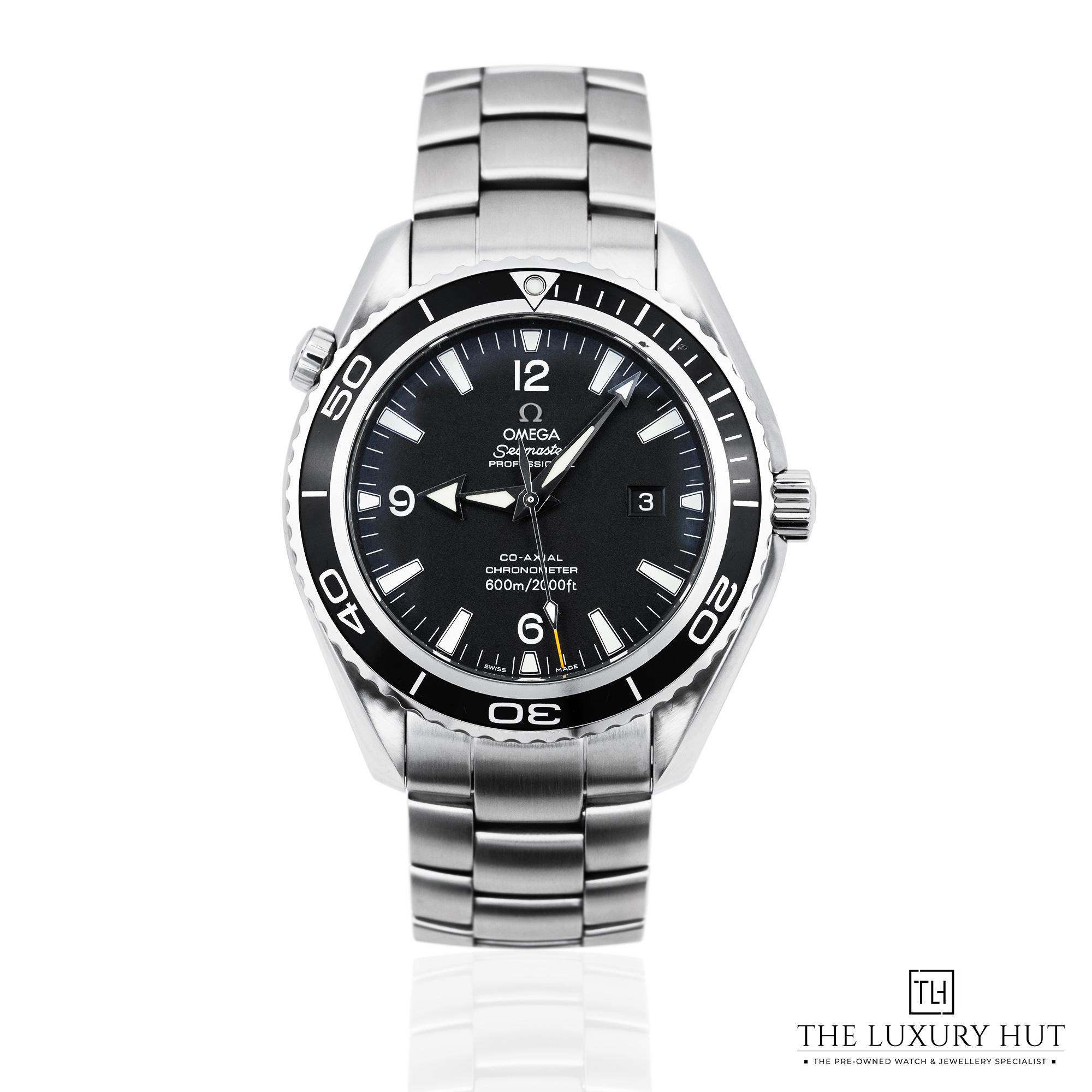 2025/10/Omega_Seamaster_Planet_Ocean_Steel_45.5_Black_52228-a.jpg