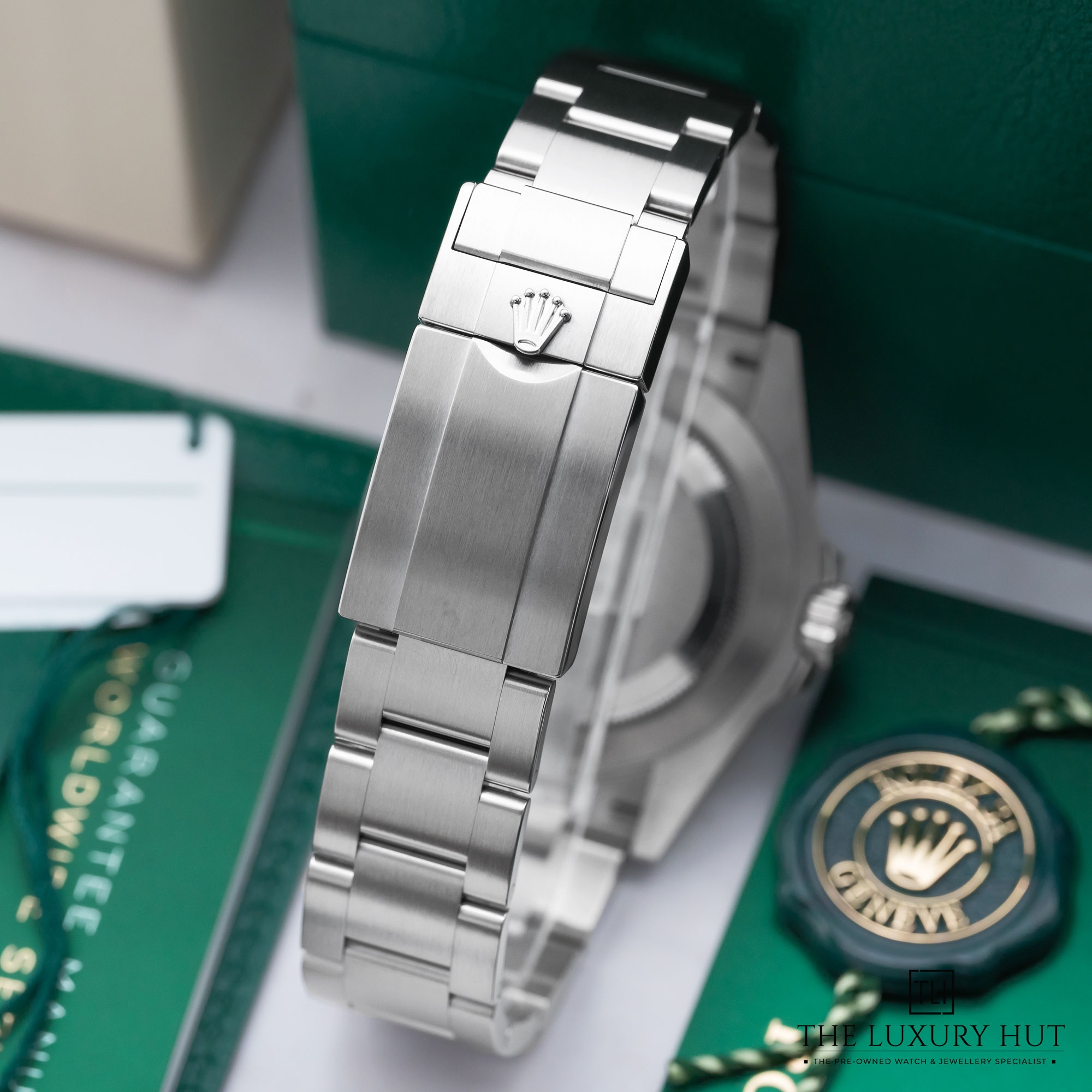 2025/10/Rolex_Air-King_Steel_40mm_Black_Dial_52272-d.jpg
