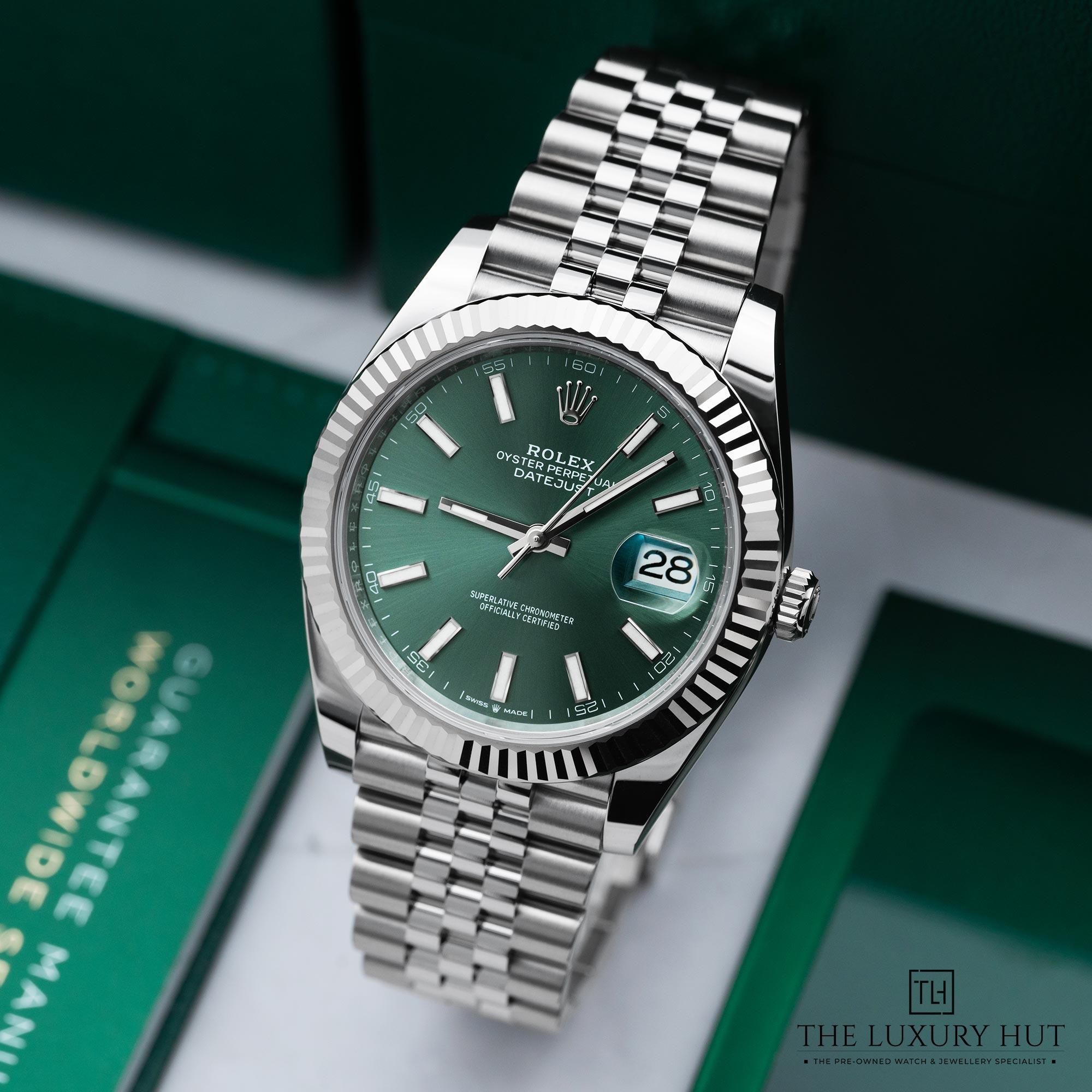 2025/10/Rolex_Datejust_41mm_Mint_Green_Dial_LB706-b.jpg