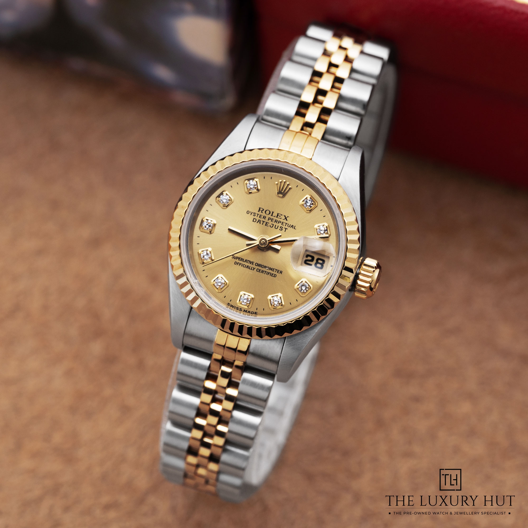 2025/10/Rolex_Lady-Datejust_Bi-Metal_Champagne_Diamond_52118-b.jpg