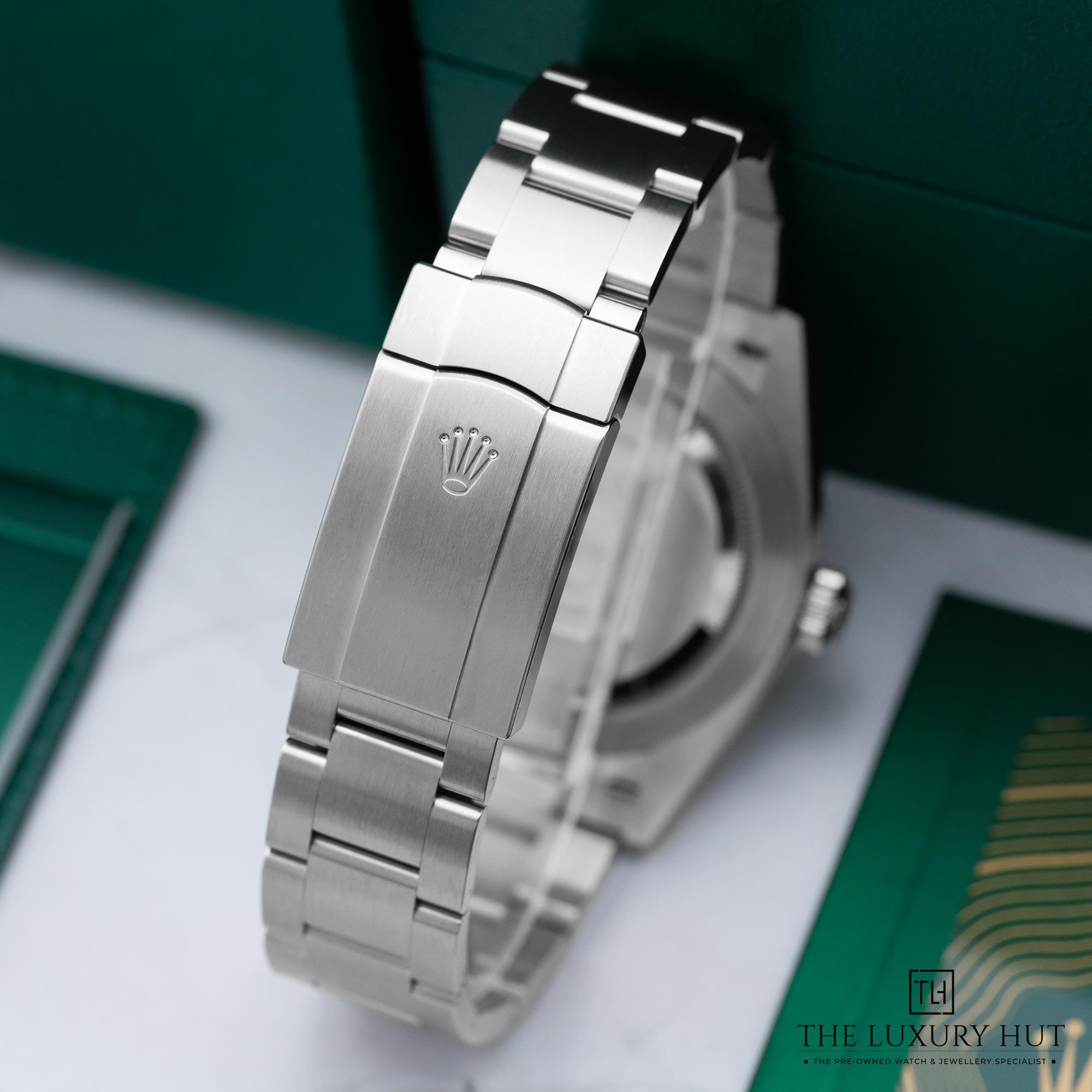 2025/10/Rolex_Oyster_Perpetual_41mm_Steel_Green_LB704-d.jpg