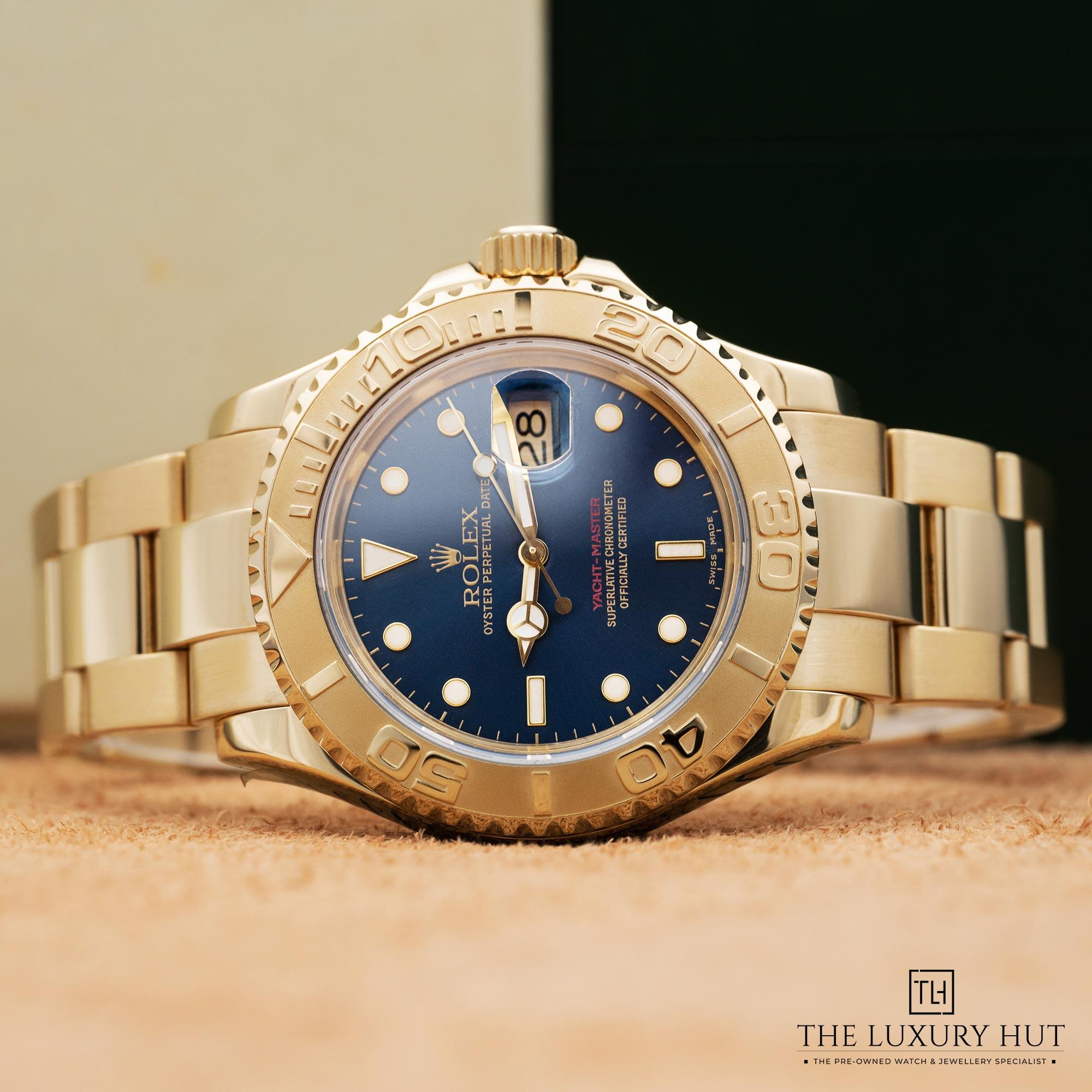 2025/10/Rolex_Yacht-Master_40mm_Yellow_Gold_Blue_52182-b.jpg
