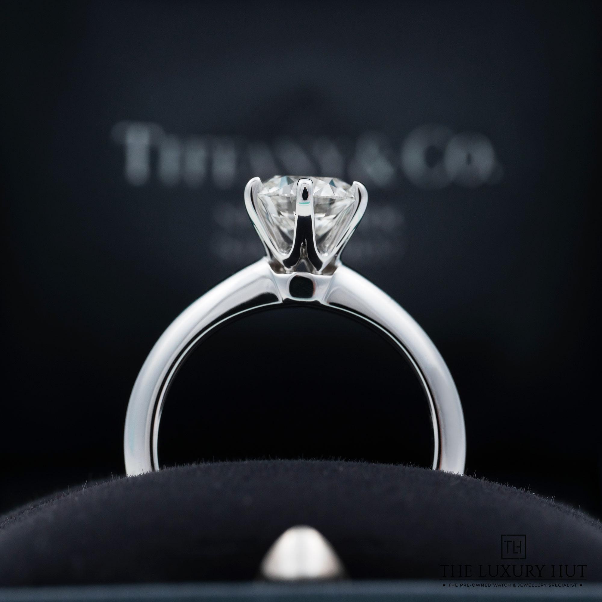2025/10/Tiffany_Platinum_1.17ct_Diamond_Solitaire_Ring_52255-d.jpg