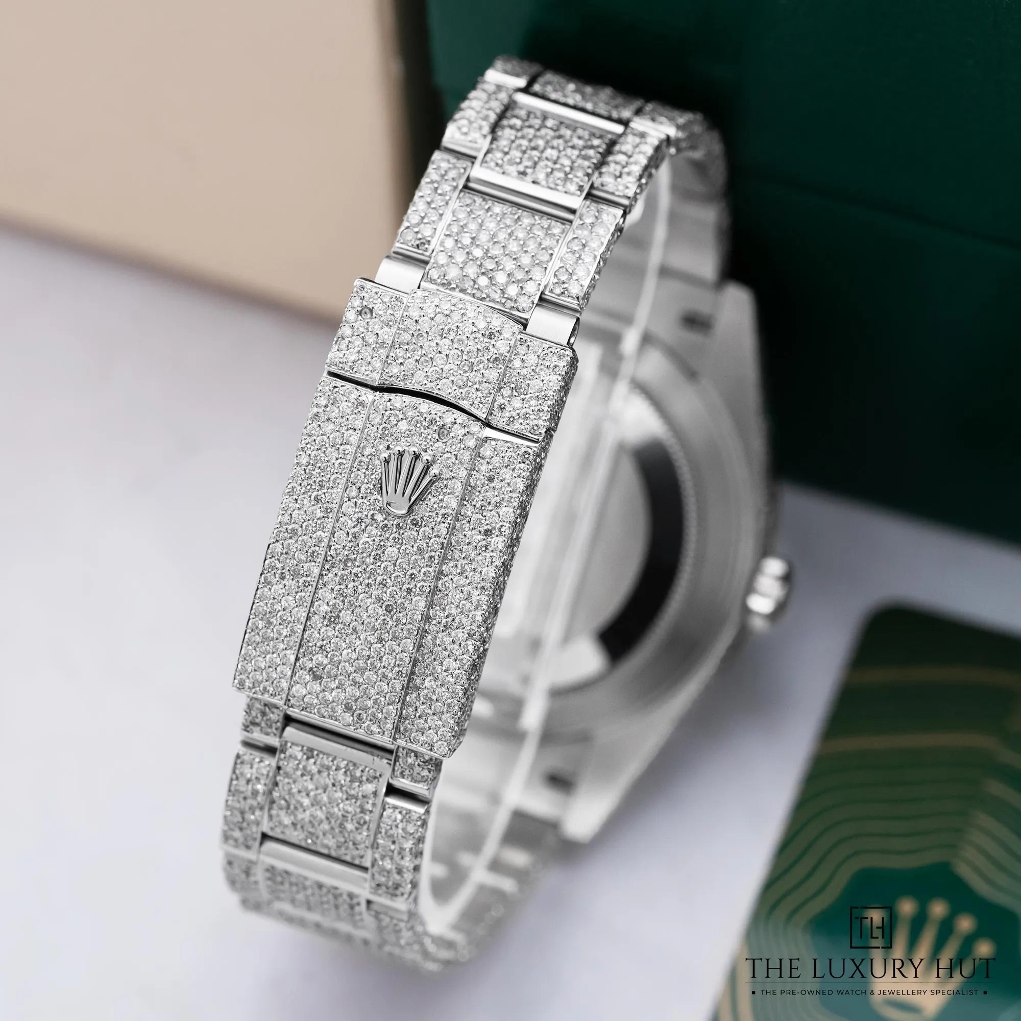 2025/10/aa944089-160e-4739-bd16-b5dbff610474Rolex_Datejust_Steel_Diamond_Pave_Diamond-Set_52191-d.webp