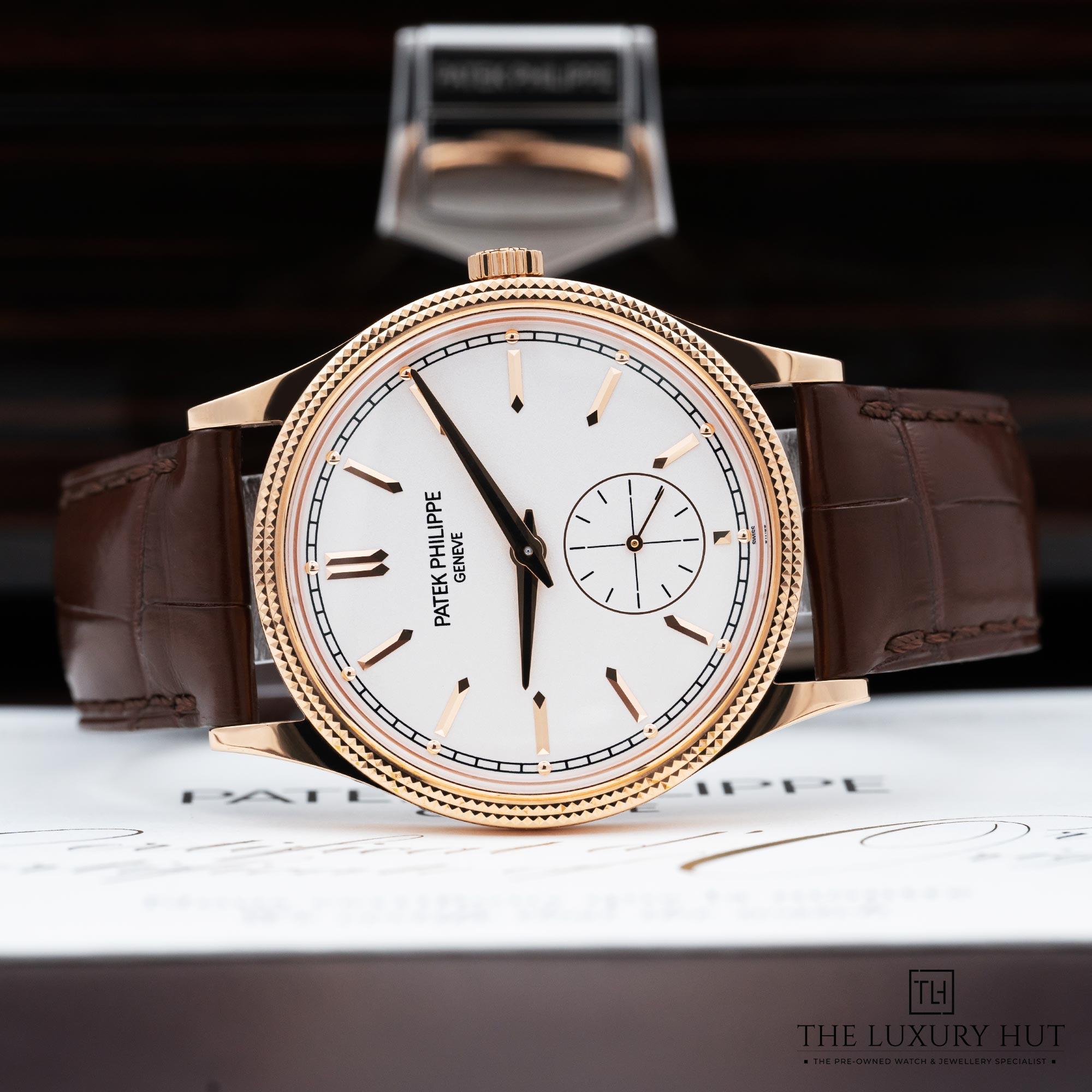 2025/10/c589a744-f763-4682-966e-046875442c31Patek_Philippe_Calatrava_Gold_39mm_Silvery_Grained_Dial_52328-c.jpg