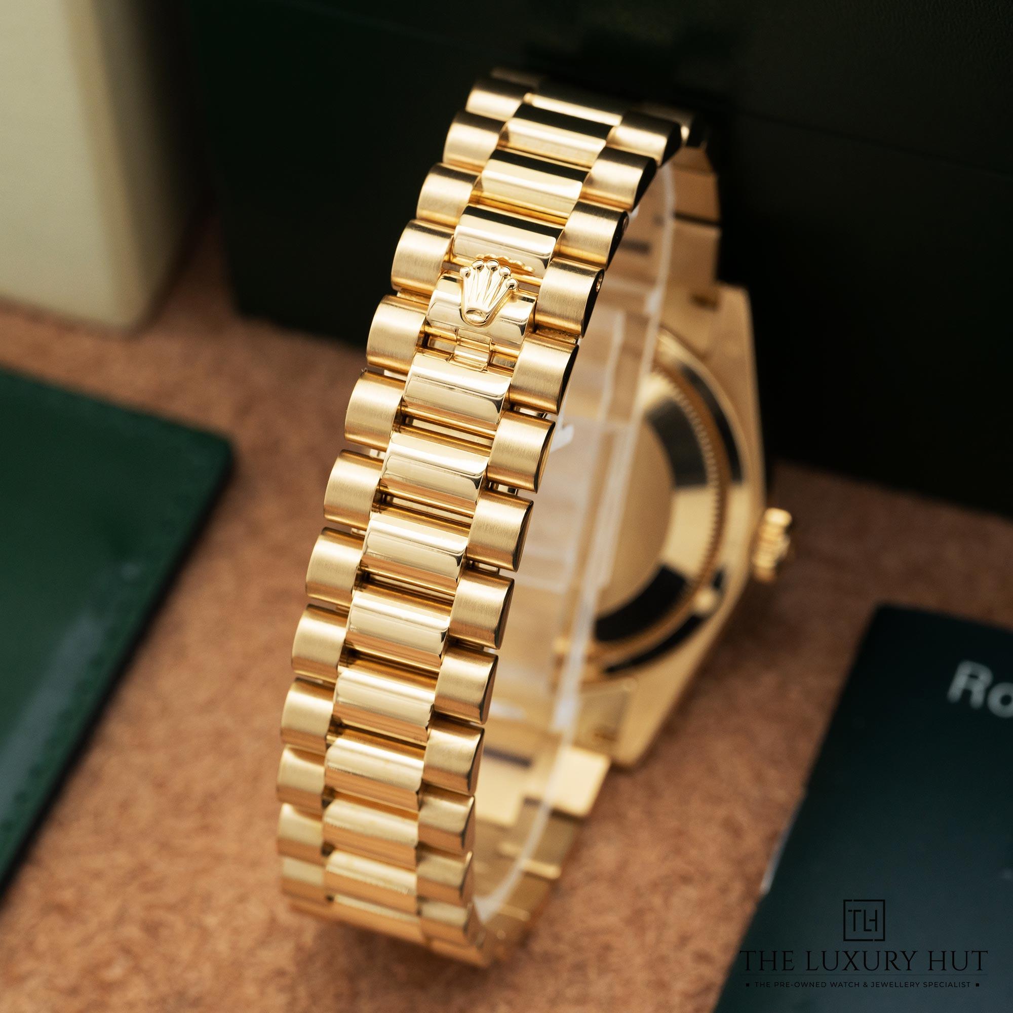 2025/10/ca3a63e7-5576-4459-8909-950927765c48Rolex-Day-Date-36-18ct-Yellow-Gold-Champagne-Diamond-52210-d.jpg