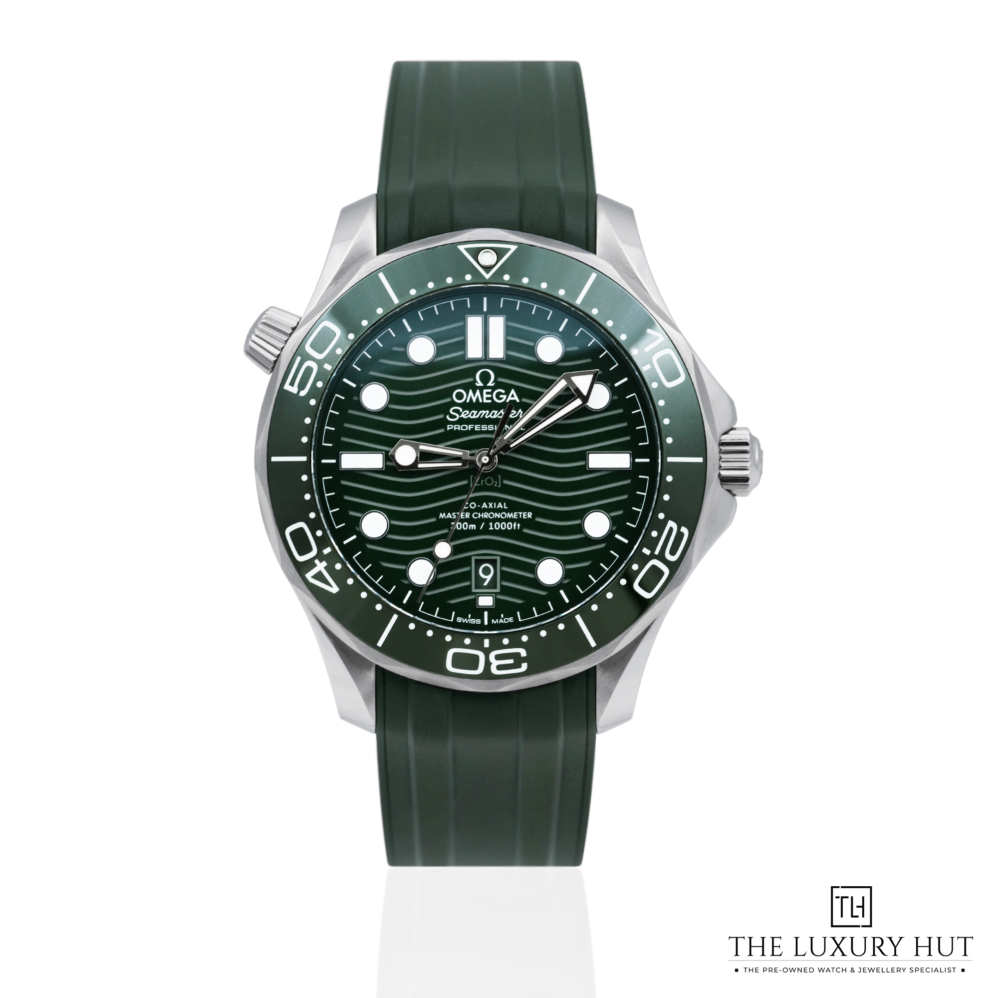 2025/10/d8db28f8-1152-4c47-99af-f79de328dfd2Omega_Seamaster_Diver_300M_42mm_Green_Dial_52322-aa1.jpg