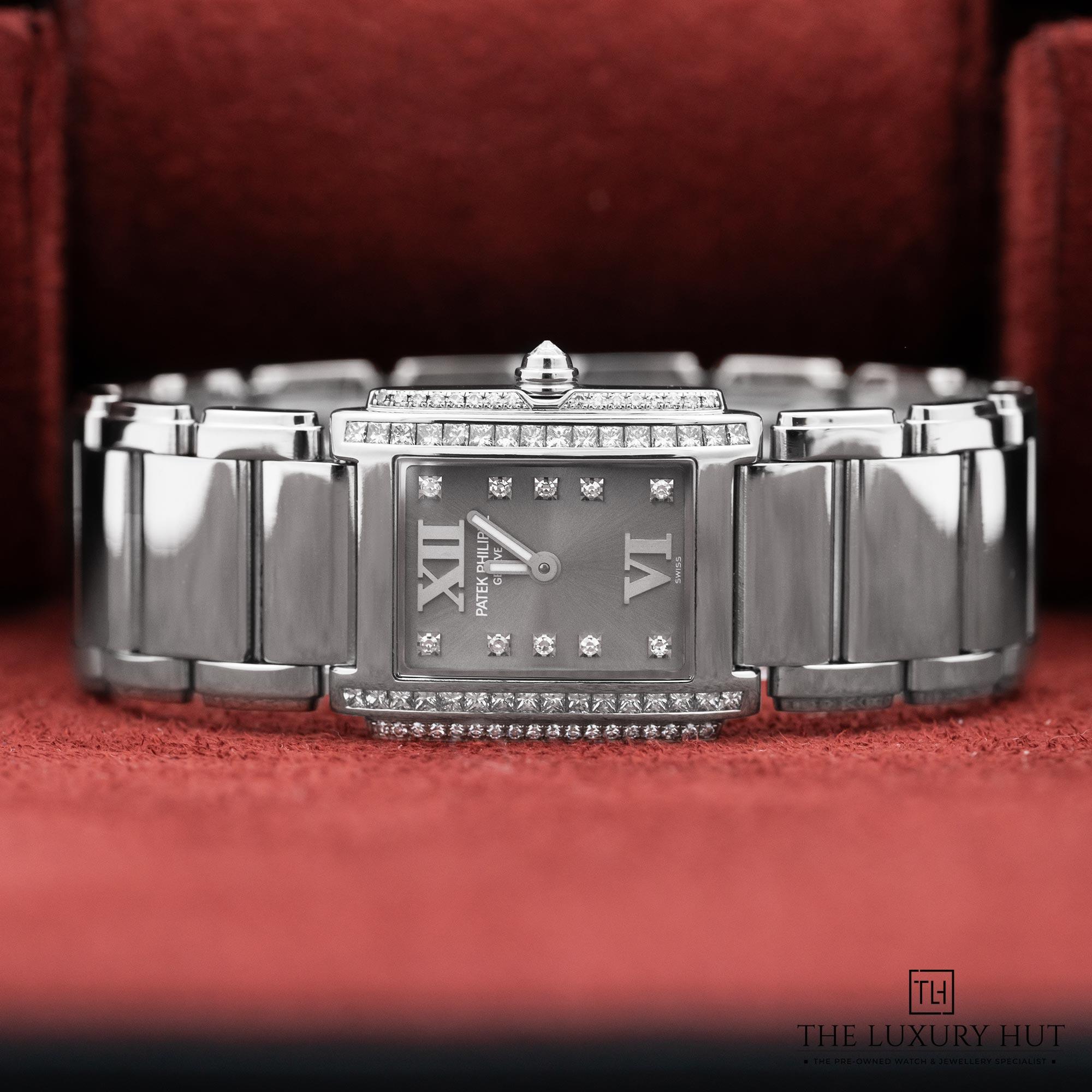 2025/11/0147371d-3ef9-471f-b985-24227346dc50Patek_Philippe_Twenty-4_Ladies_Gold_Grey_Diamond_52190-c.jpg