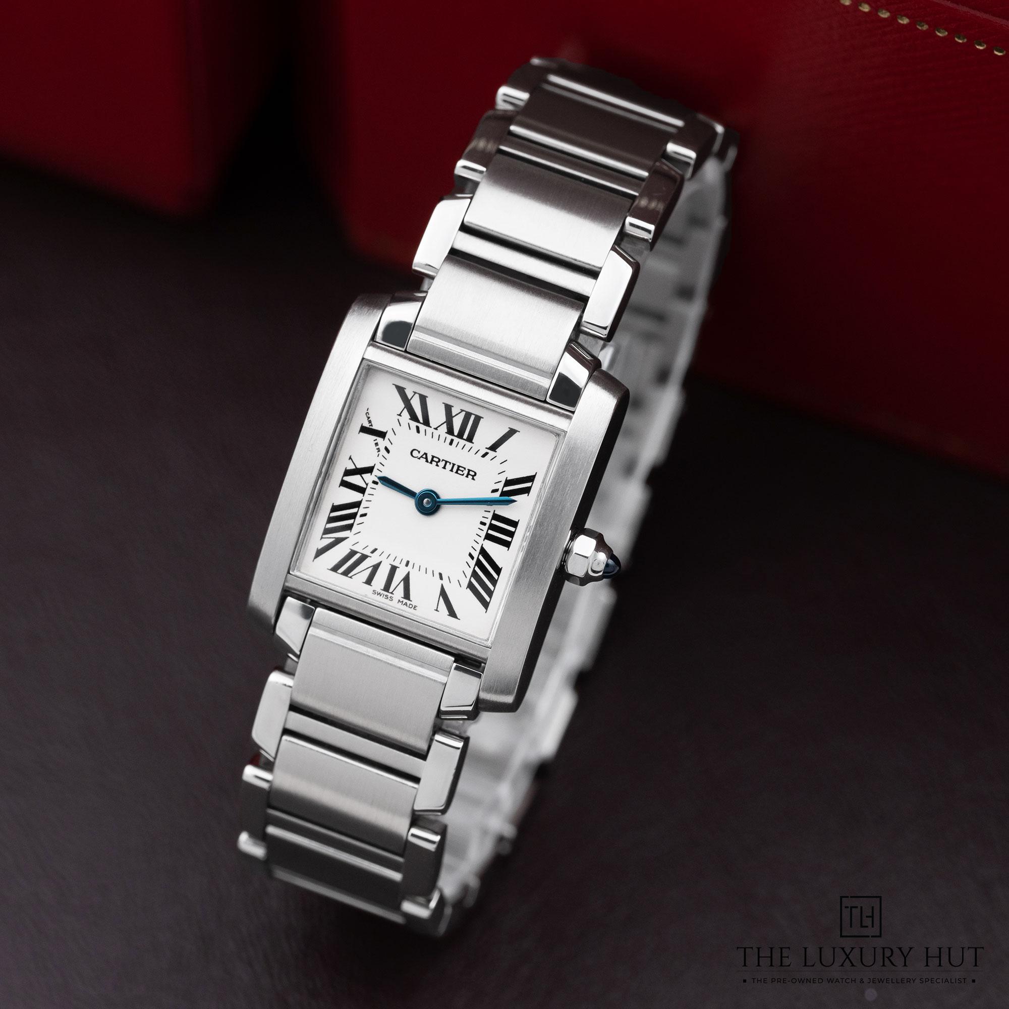 2025/11/32a6c5d5-2e62-466b-a7f7-9d6142c39079Cartier_Tank_Francaise_Steel_20mm_White_Roman_52111-b.jpg