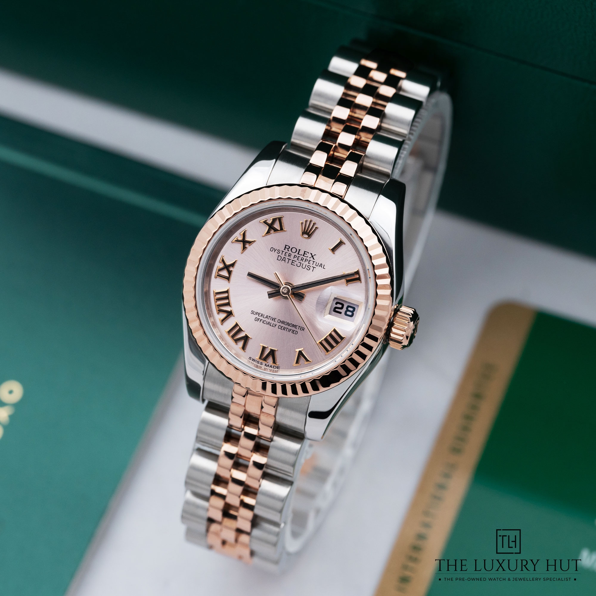 2025/11/39c244e0-84a9-4086-841d-530f900d9a75Rolex_Lady-Datejust_26mm_Steel_Rose_Gold_Pink_Roman_52335-b.jpg