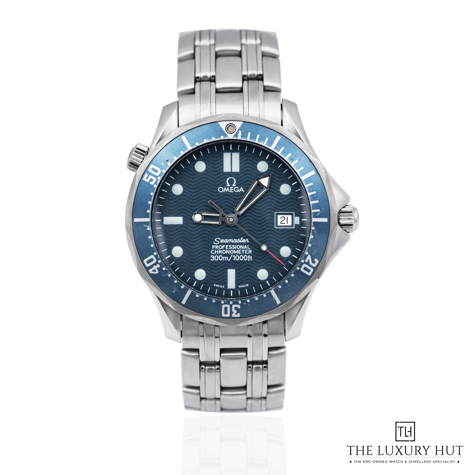 2025/11/47afdeae-70d0-4b18-86fb-f0a52e86c609Omega_Seamaster_Steel_41mm_Blue_Wave_Pattern_52268-a.jpg