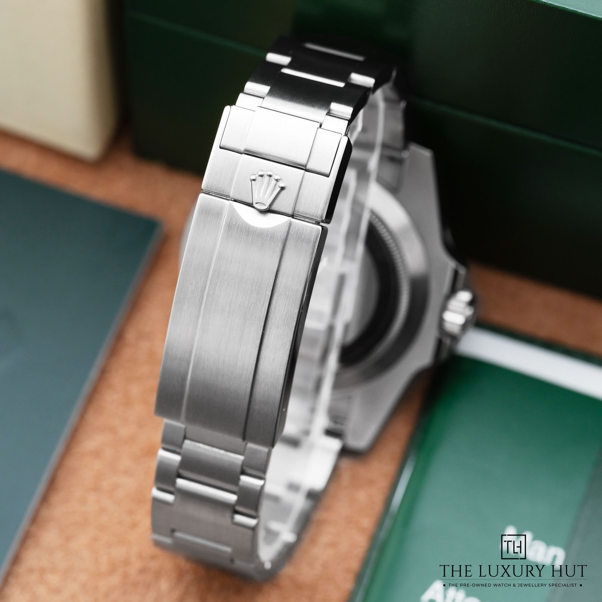 2025/11/4f0e0d19-7e53-4a03-a8b4-6e03b15c6da5Rolex_Submariner_Date_Steel_40mm_Black_Dial_52364-d.jpg