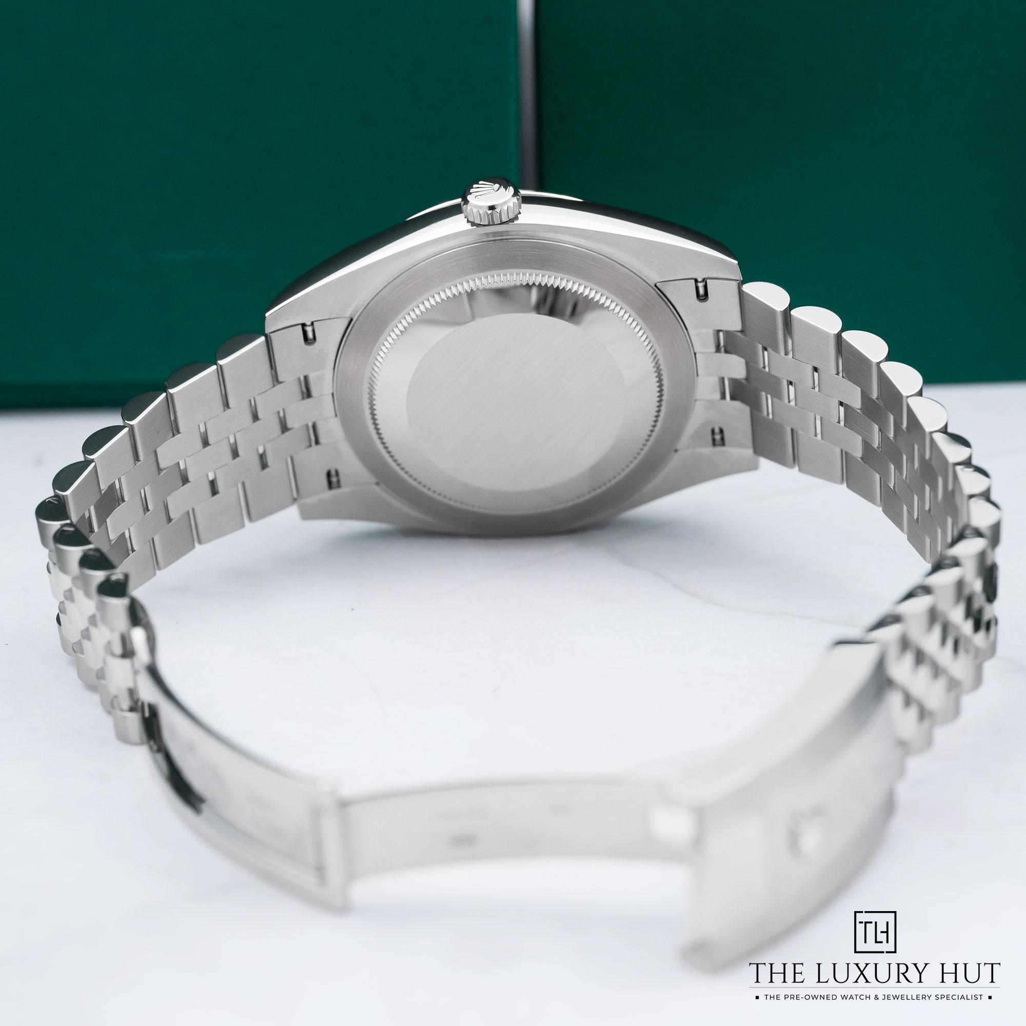 2025/11/9b85cbdb-e686-497a-9503-20c725e0bf68Rolex_Datejust_41mm_Mint_Green_Dial_52303-c.jpg