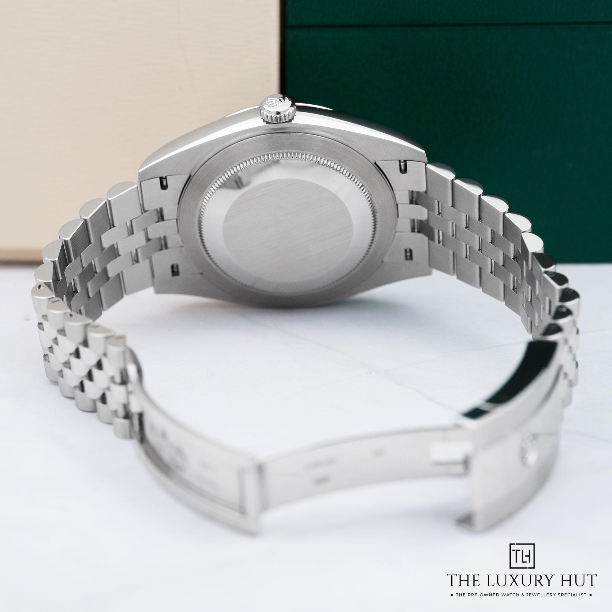 2025/11/aba0026b-855d-484d-b4e7-706ebd83a109Rolex_Datejust_41mm_White_Baton_Dial_LB735-c.jpg