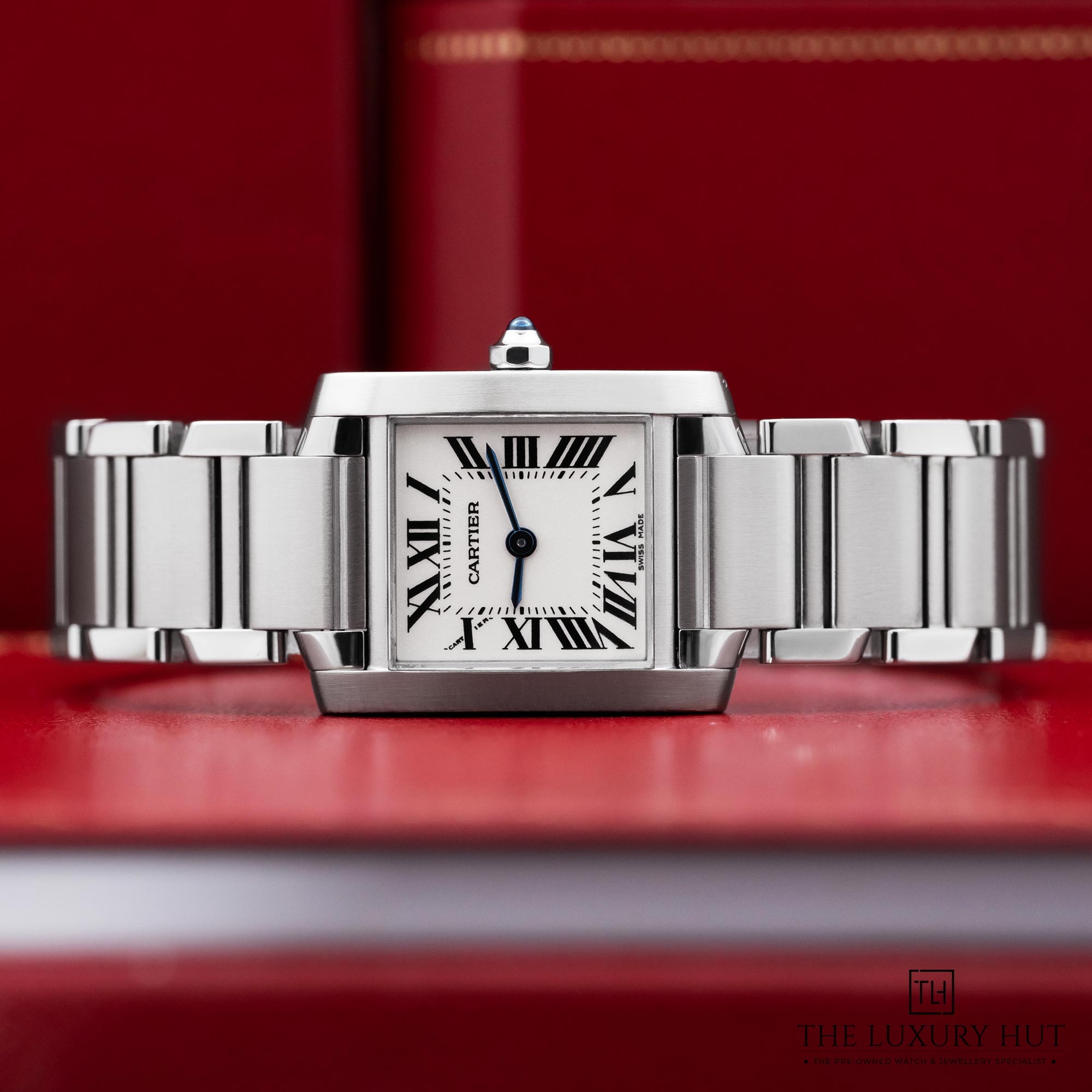 2025/11/cb209dee-4e21-4c77-a57d-06aa15061ec4Cartier_Tank_Française_Small_Steel_White_Roman_52329-c.jpg