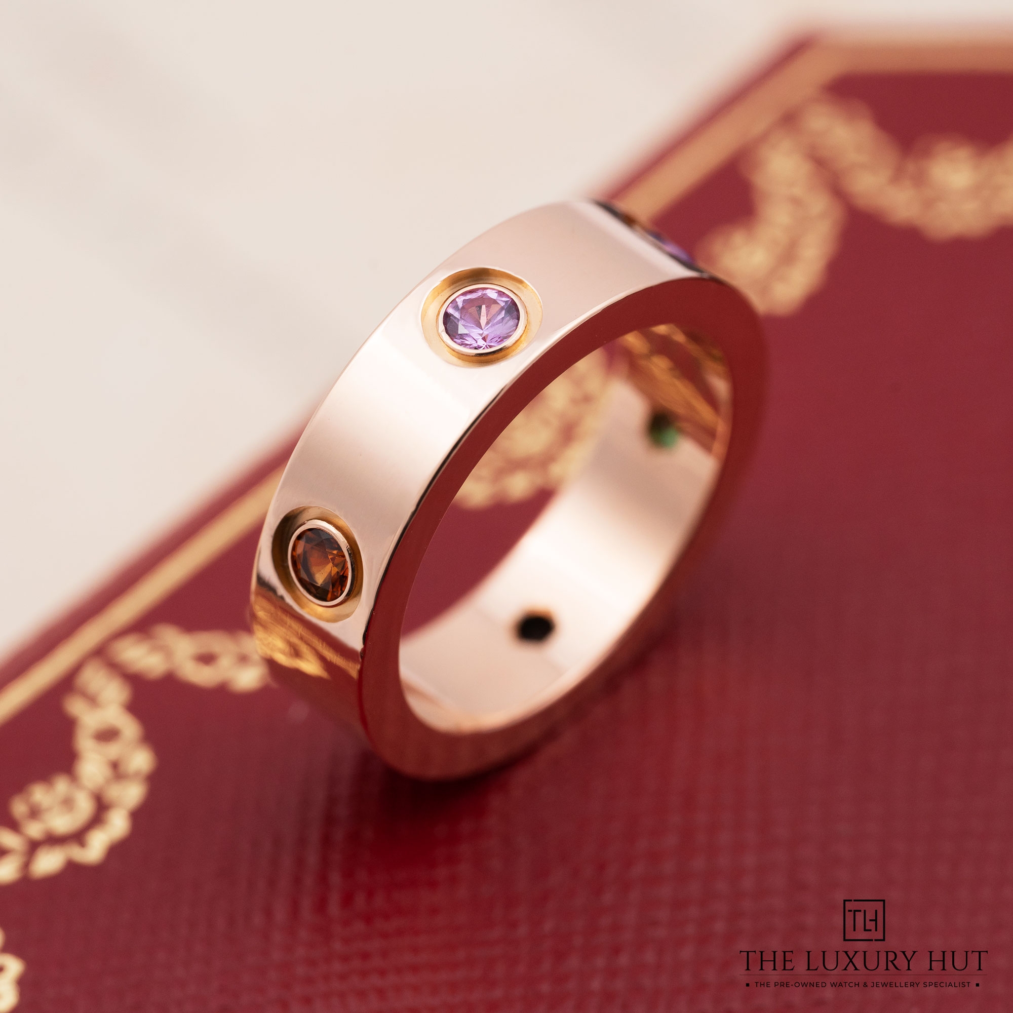 2025/11/d5790936-004e-4f65-b9e0-82e24b77b40eCartier_Multi_Gem_LOVE_Ring_Classic_Rose_Gold_51939-c.jpg