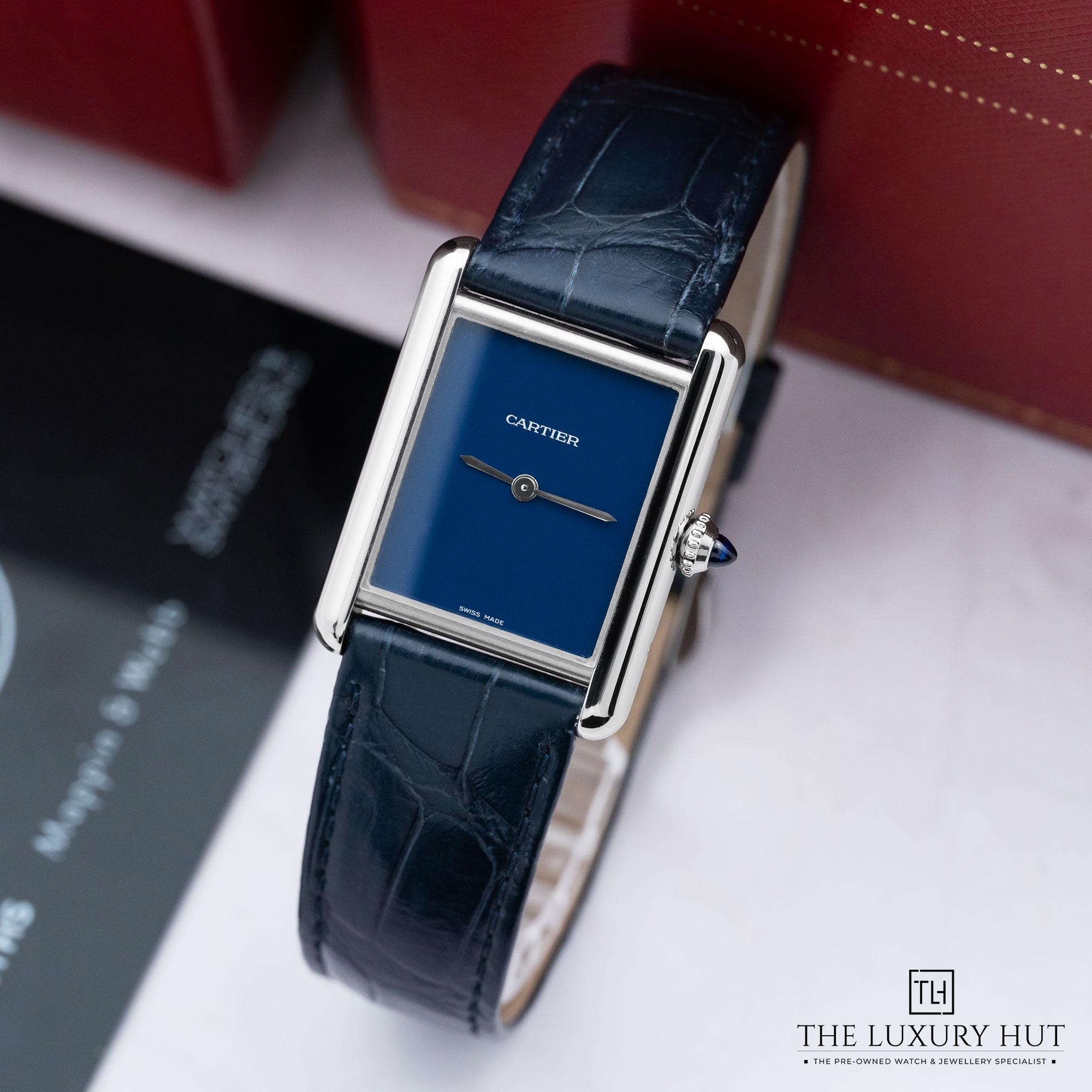 2025/11/efce107f-bb79-49b8-8125-6d89431f8336Cartier_Tank_Must_Steel_25mm_Blue_Dial_52380-b.jpg