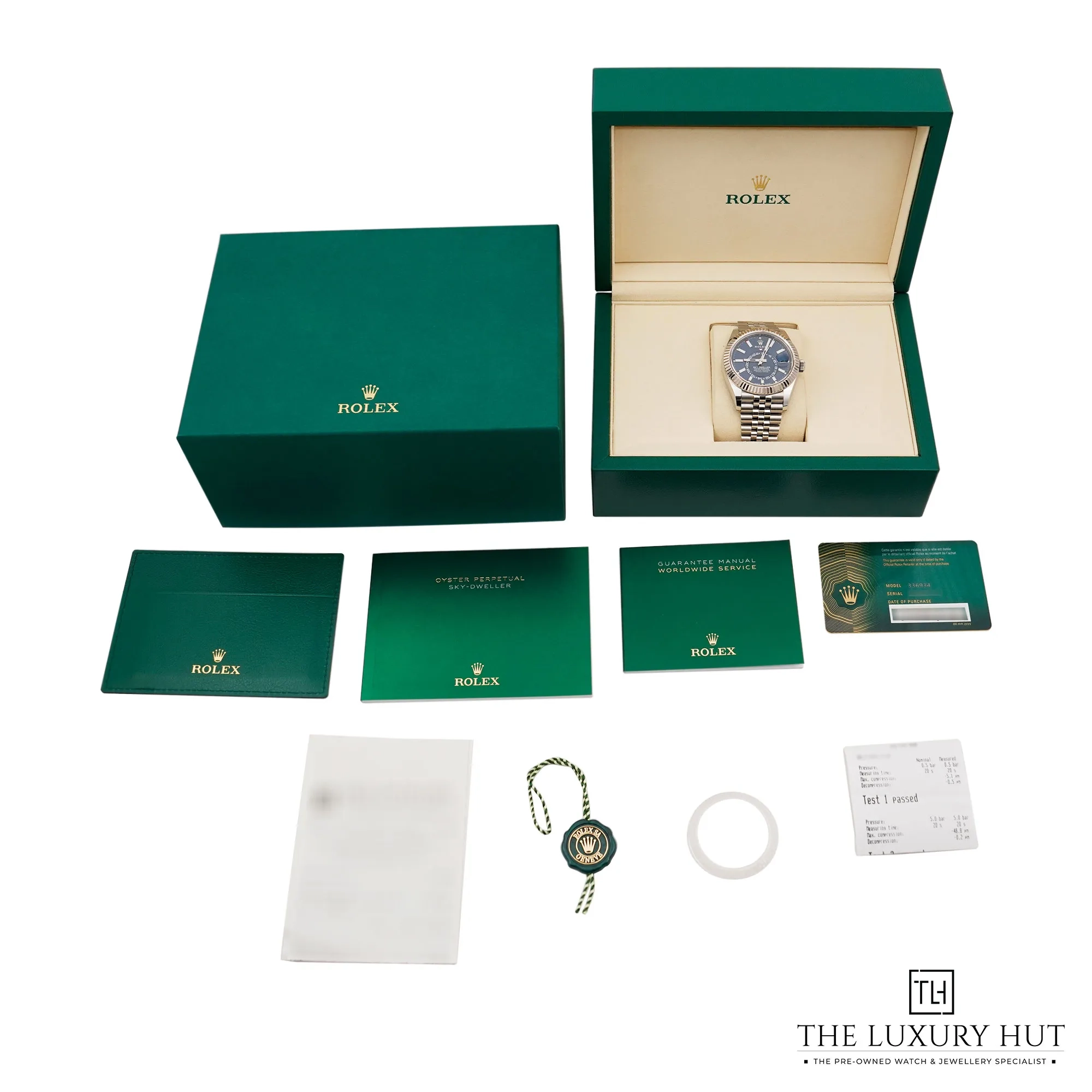 2025/12/242e7f60-f91a-4e77-8074-b03513e3bf29Rolex_Sky-Dweller_Blue_Dial_52418-f.jpg.webp